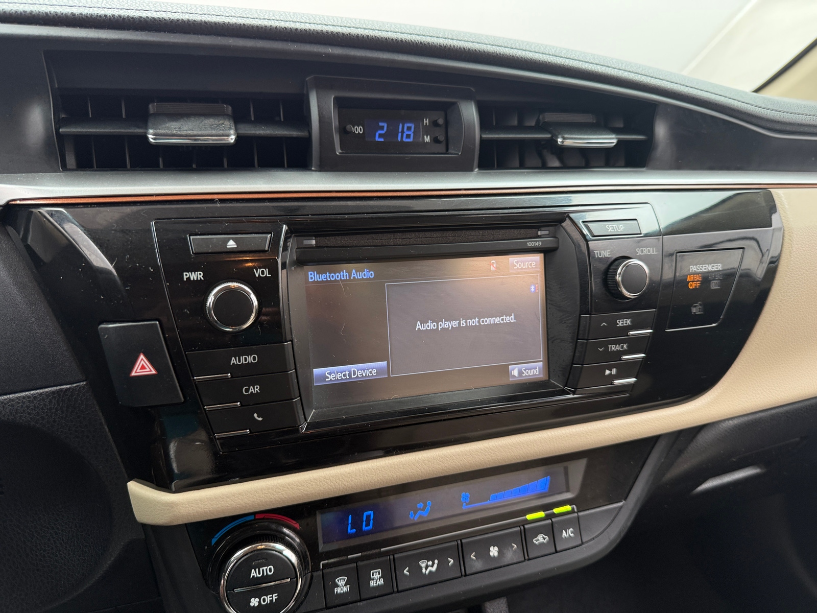 Thumbnail: 2015 Toyota Corolla - 4