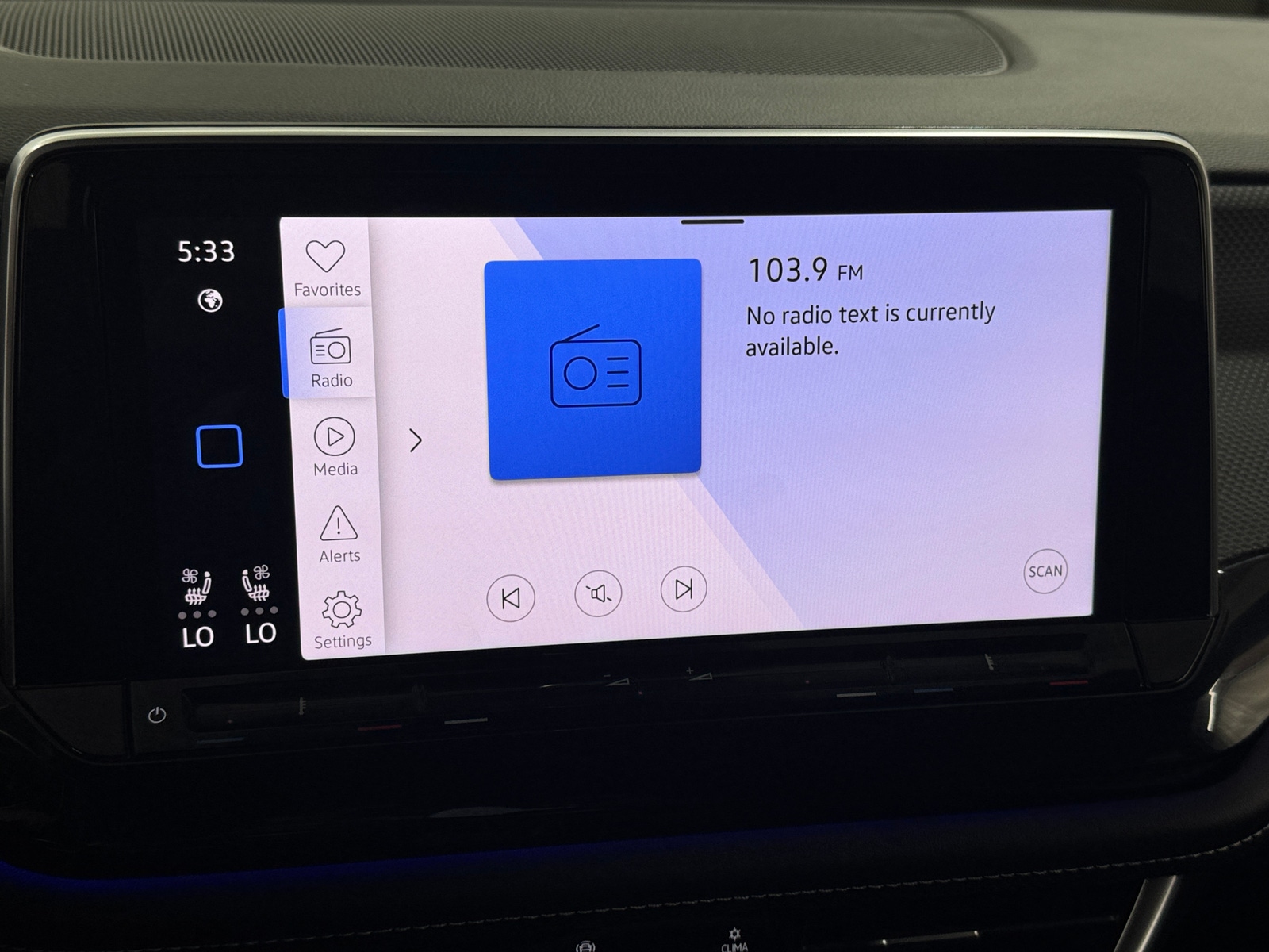 Thumbnail: 2024 Volkswagen Atlas - 3