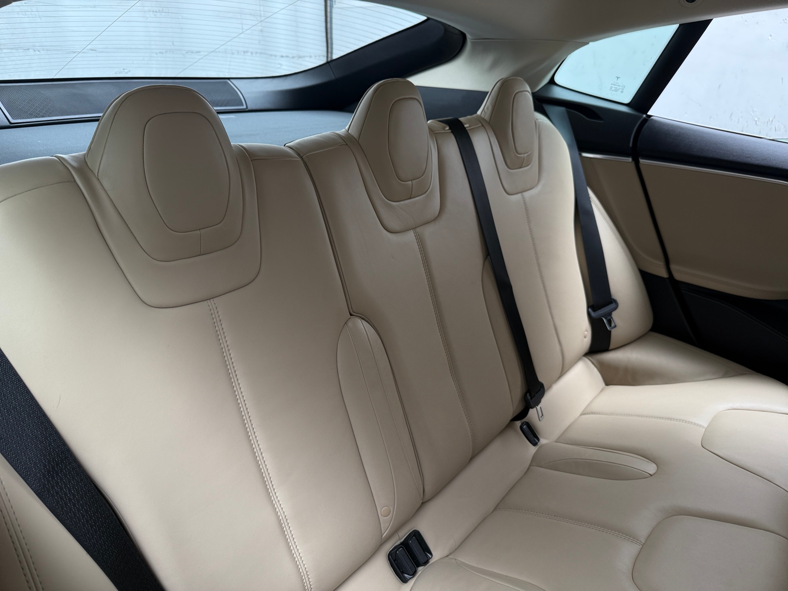 Thumbnail: 2014 Tesla Model S - 5