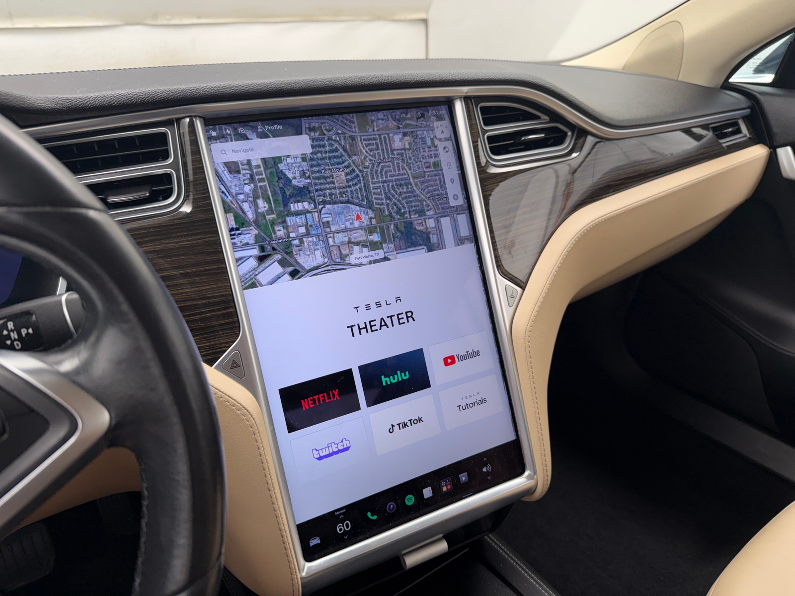 Thumbnail: 2014 Tesla Model S - 3