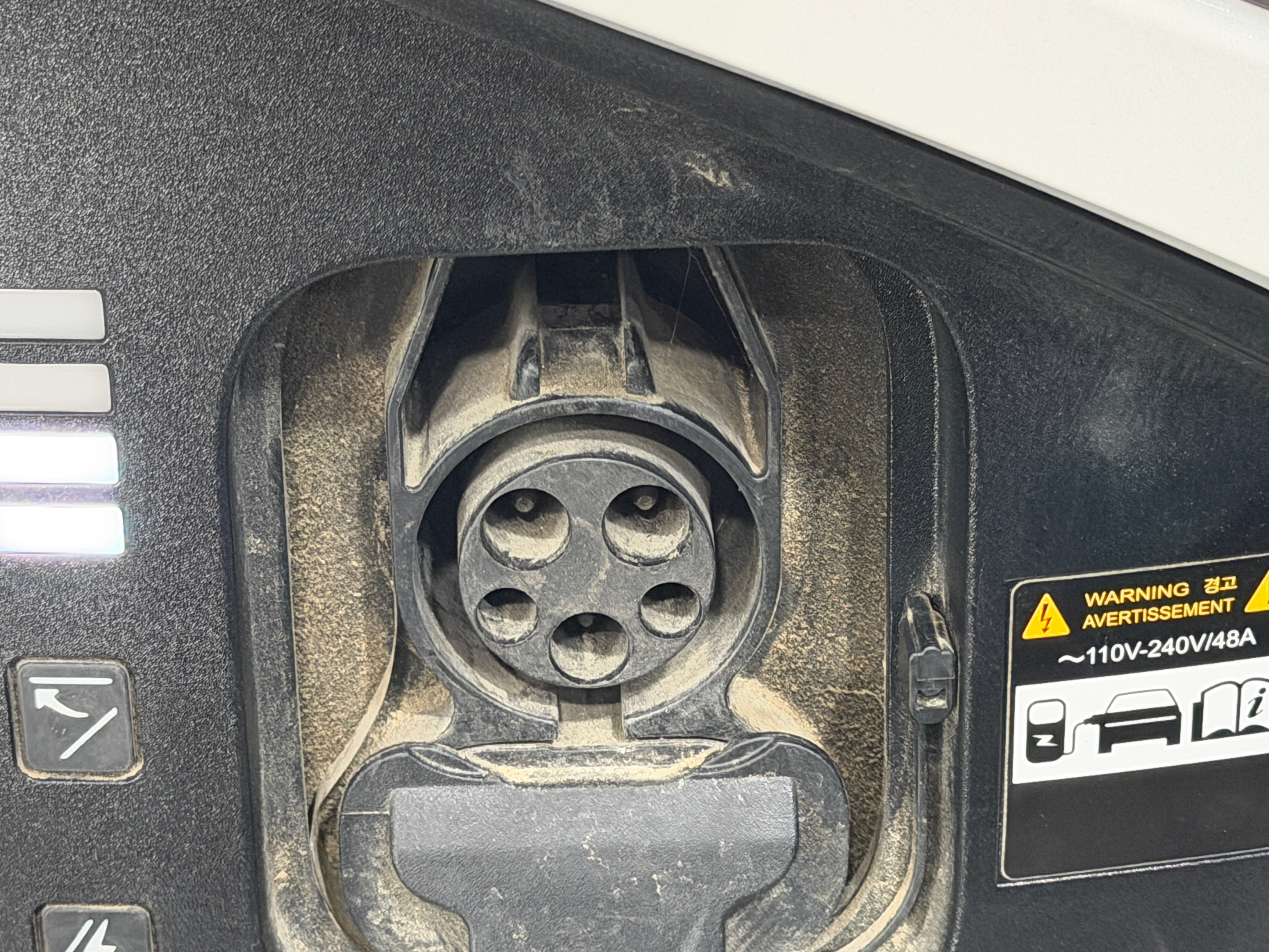 Used 2022 Kia EV6 Light with VIN KNDC34LB3N5079019 for sale in Pewaukee, WI
