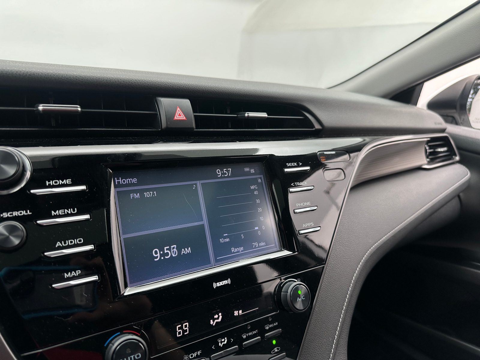 Thumbnail: 2020 Toyota Camry - 4