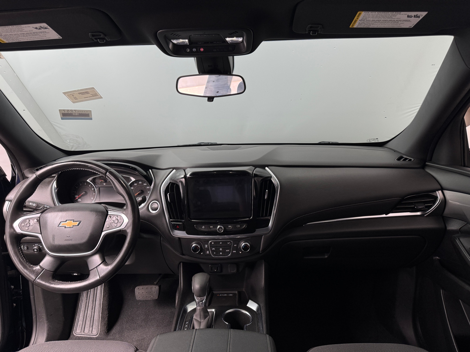 Thumbnail: 2022 Chevrolet Traverse - 3