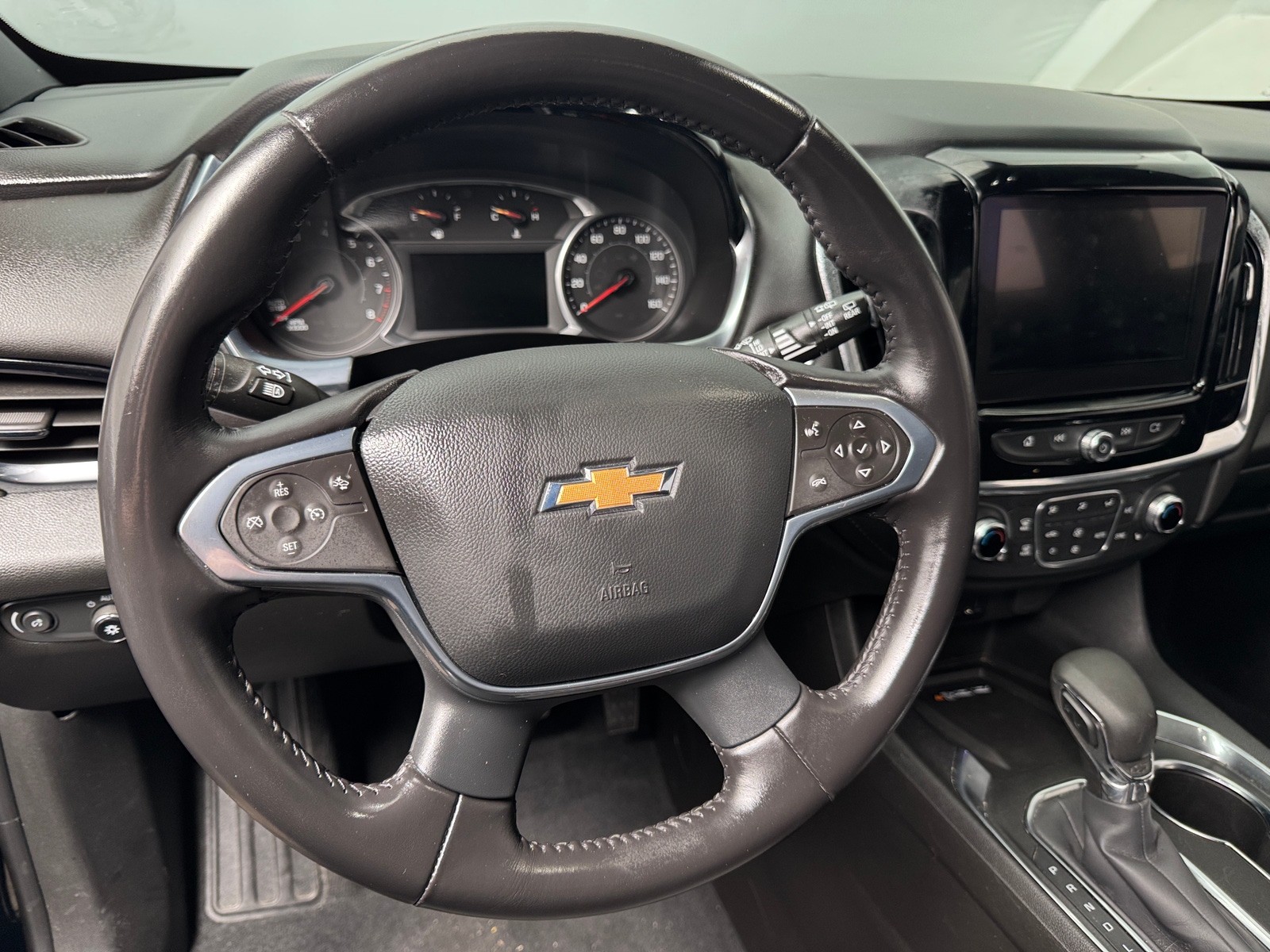 Thumbnail: 2022 Chevrolet Traverse - 5