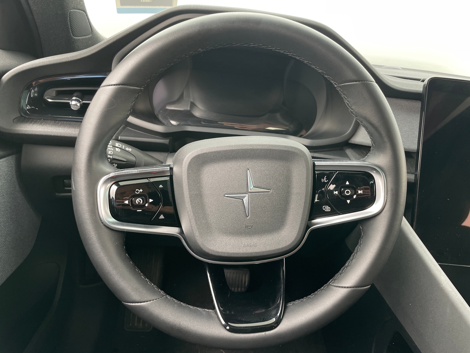 Thumbnail: 2021 Polestar 2 - 5