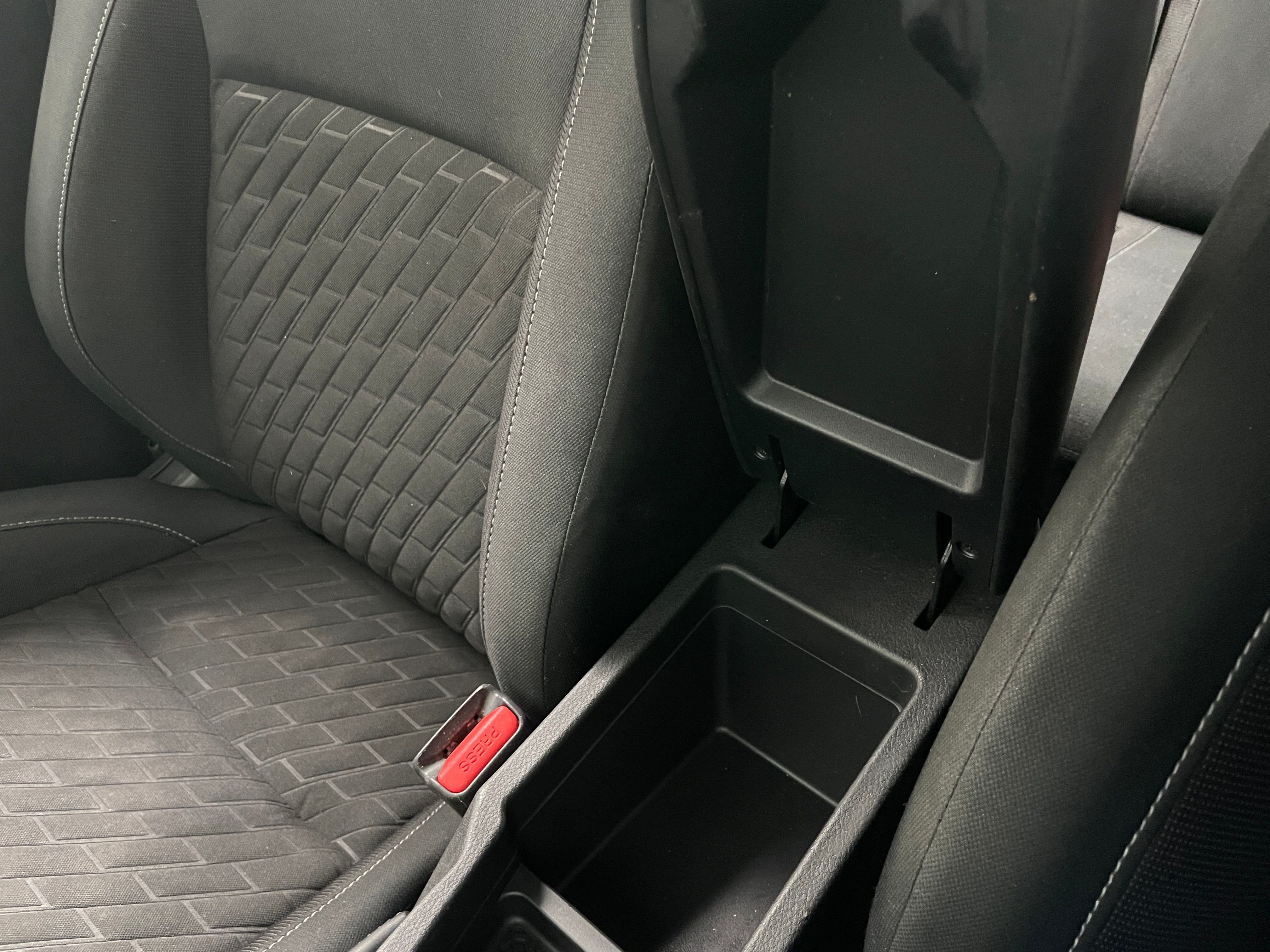 2021 Nissan Kicks SV - Photo 11
