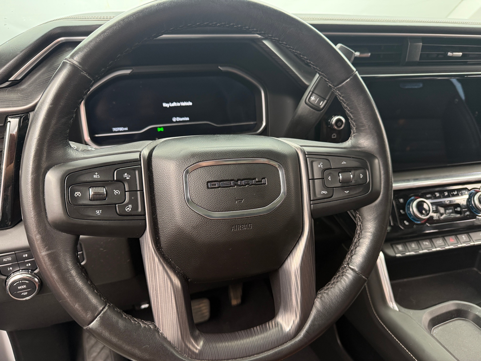 Thumbnail: 2024 GMC Sierra 2500 - 4