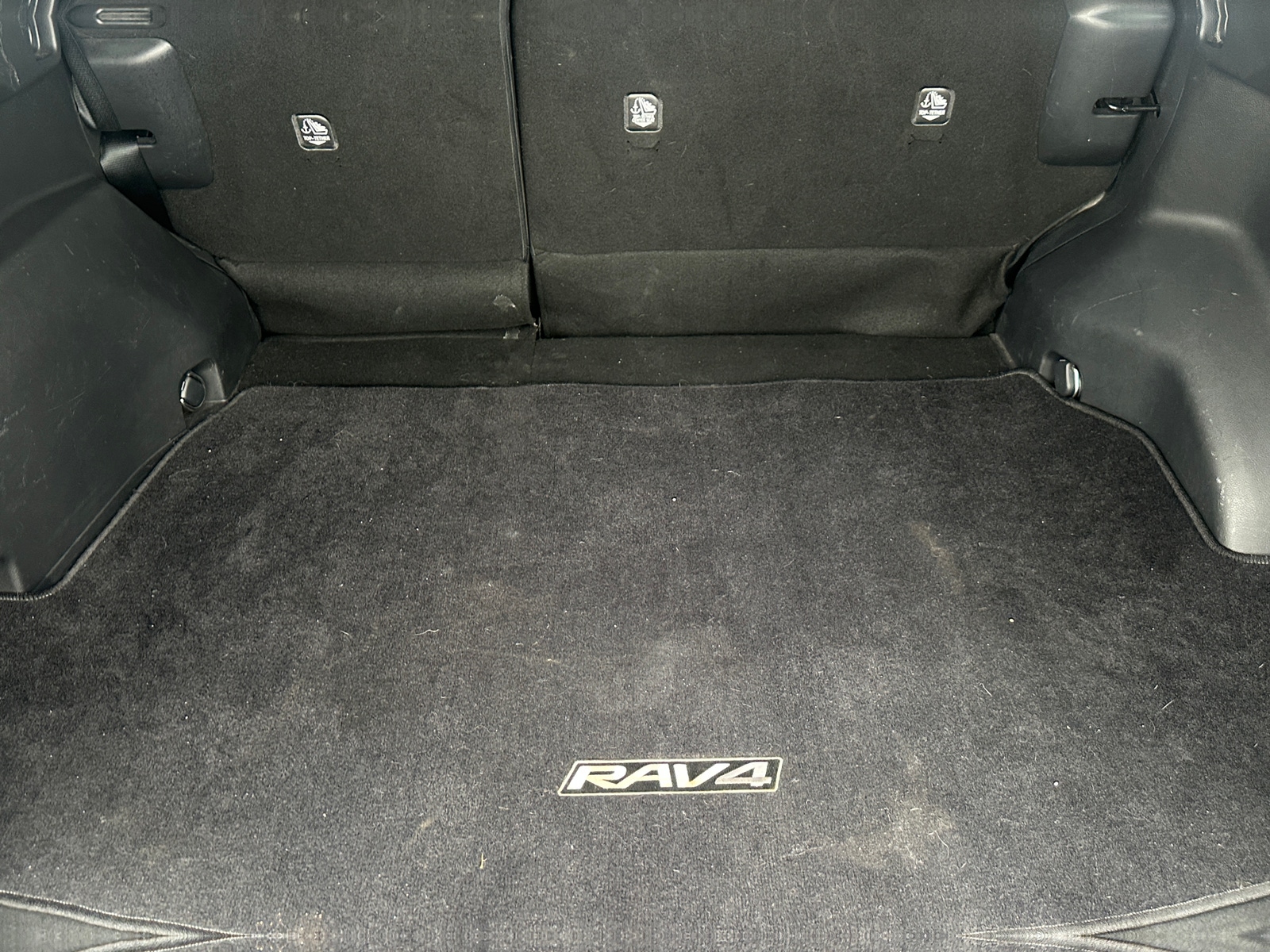 Thumbnail: 2020 Toyota RAV4 - 6