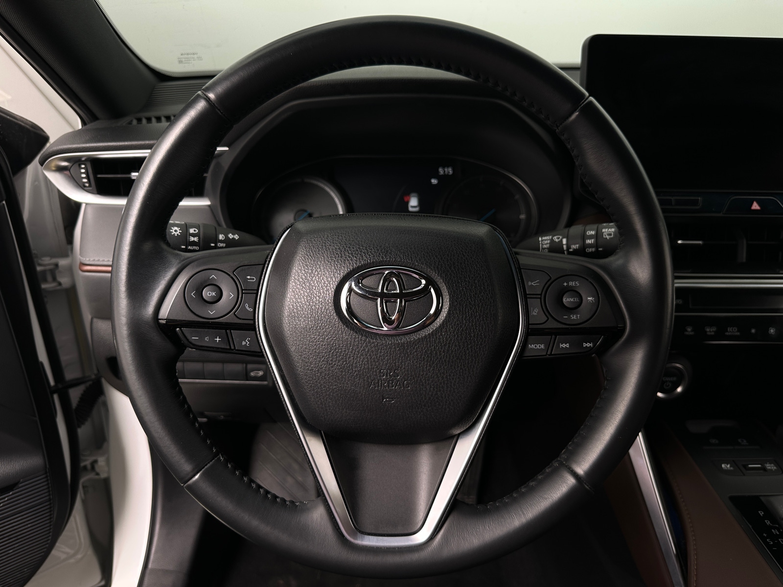 Thumbnail: 2023 Toyota Venza - 4