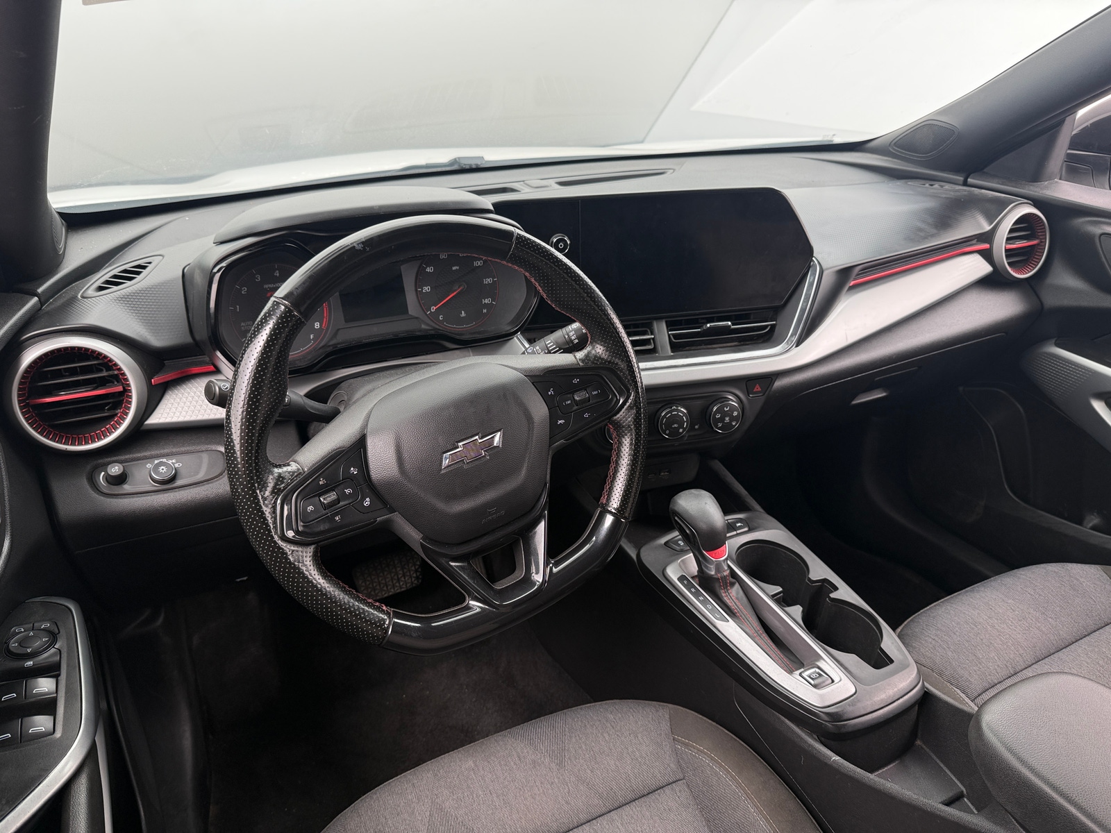 Thumbnail: 2024 Chevrolet Trax - 3