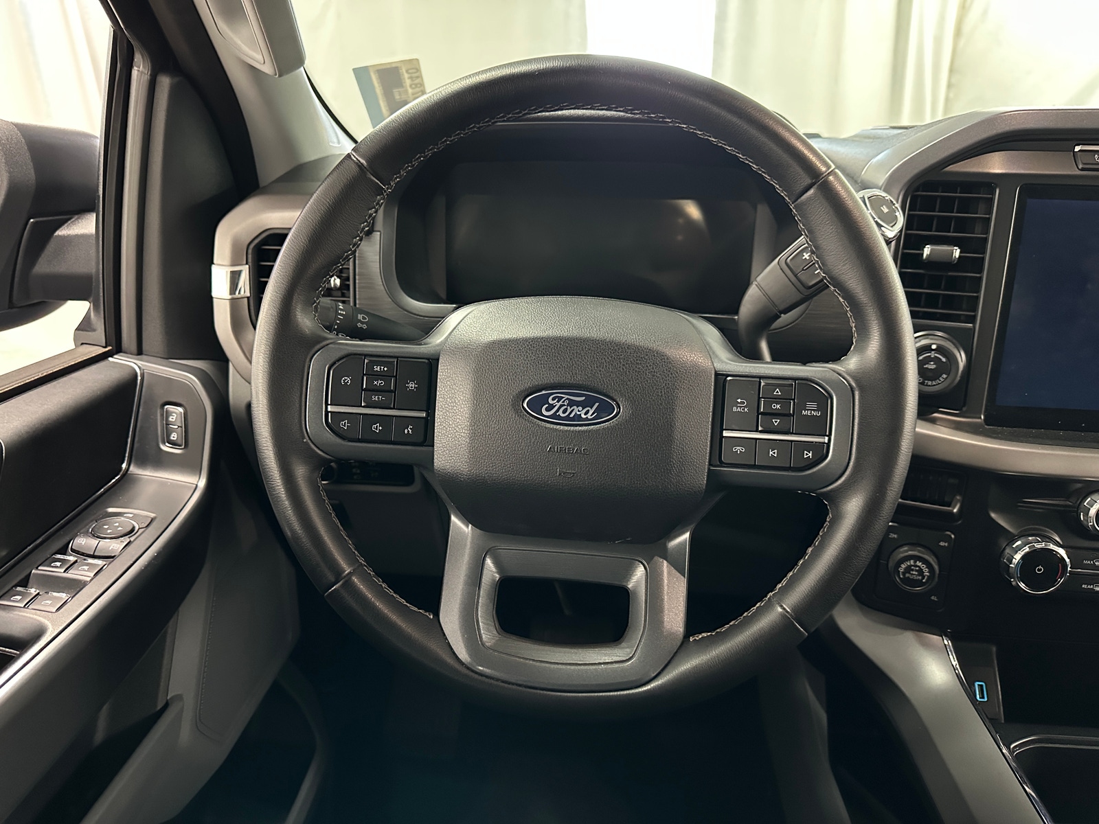 Thumbnail: 2024 Ford Econoline - 5