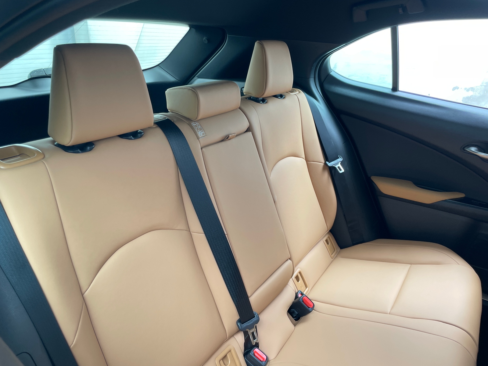 Thumbnail: 2024 Lexus UX - 6