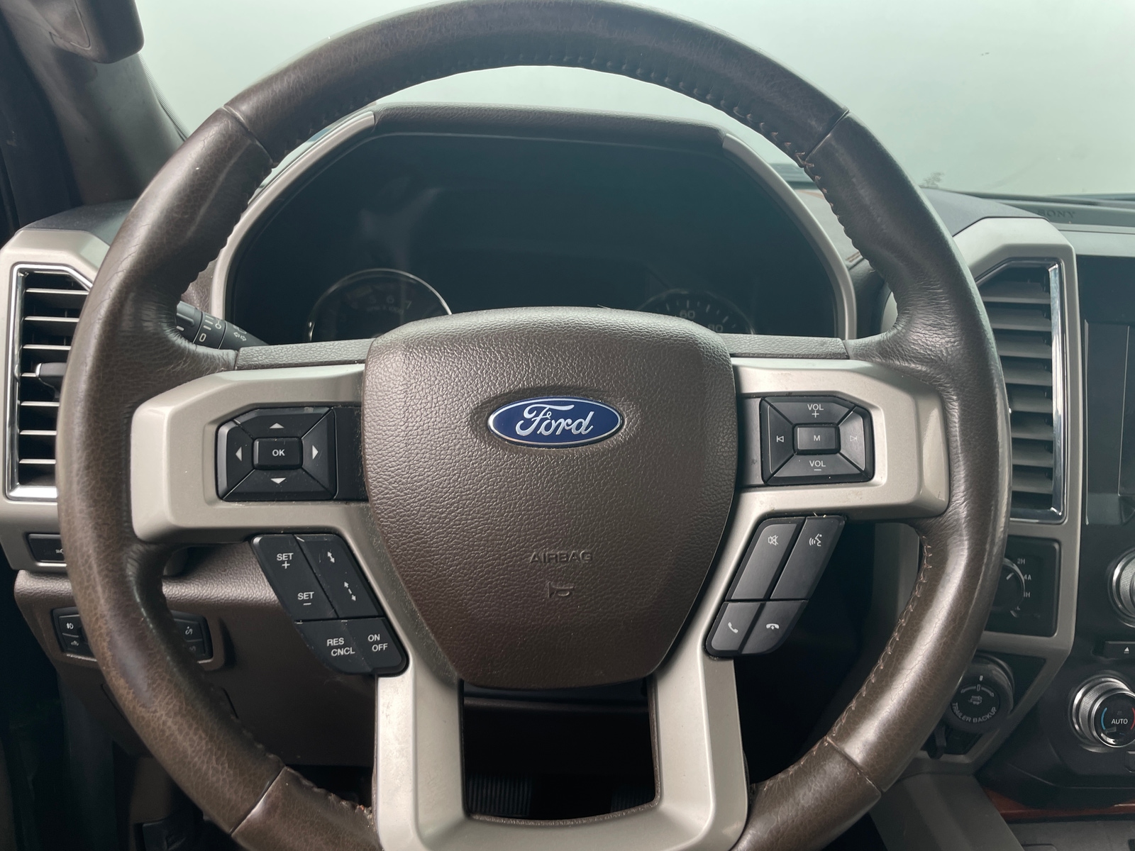 Thumbnail: 2016 Ford Econoline - 4