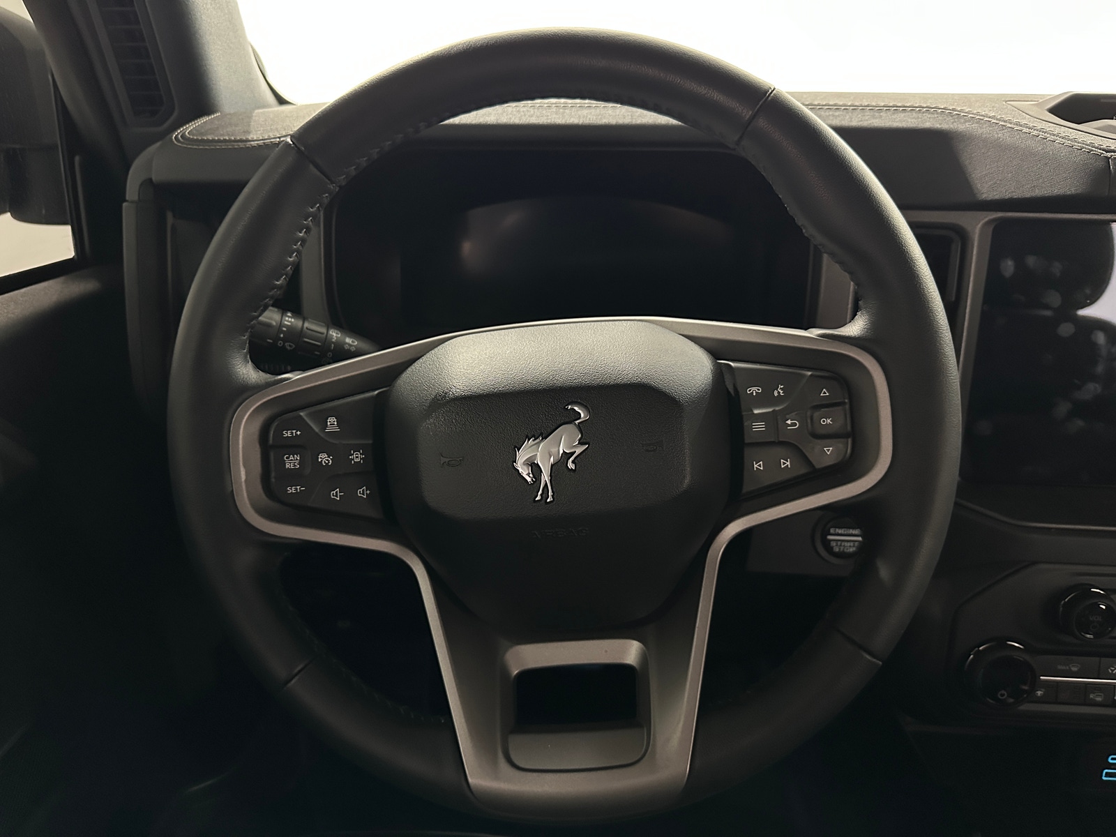 Thumbnail: 2025 Ford Bronco - 4