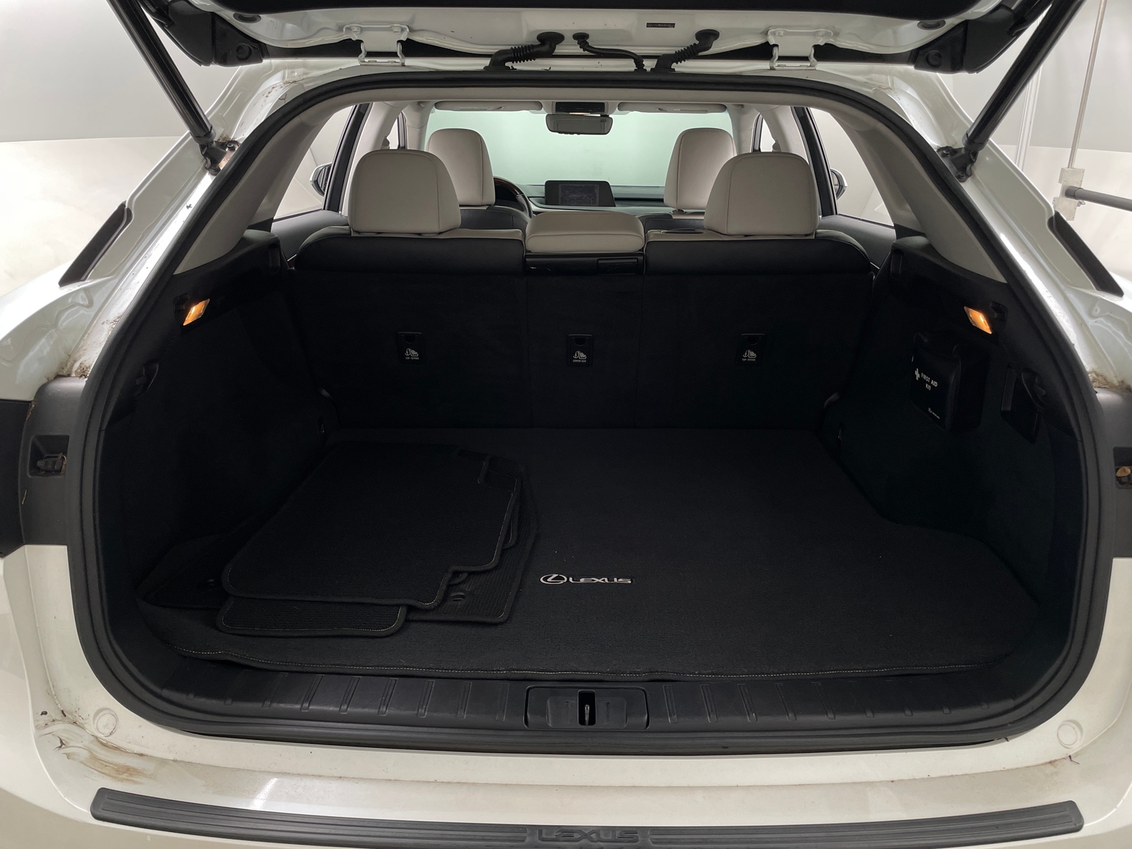 Thumbnail: 2016 Lexus RX - 6