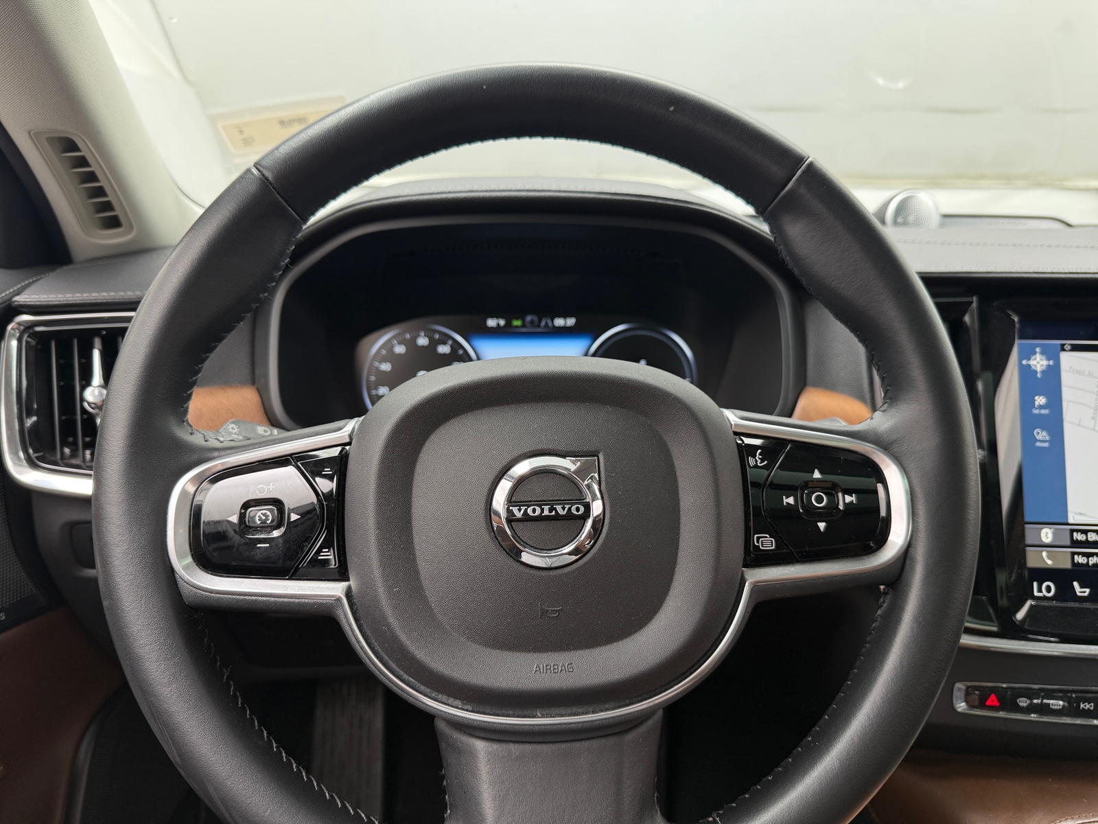 Thumbnail: 2018 Volvo S90 - 4