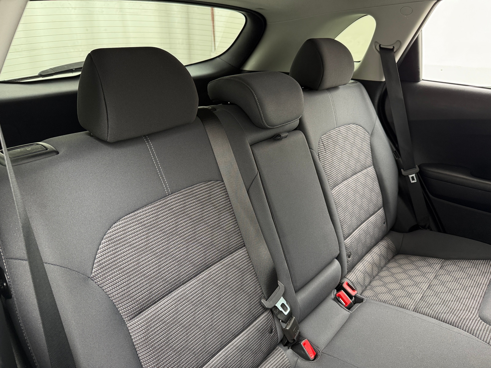 Thumbnail: 2019 Kia Niro - 6