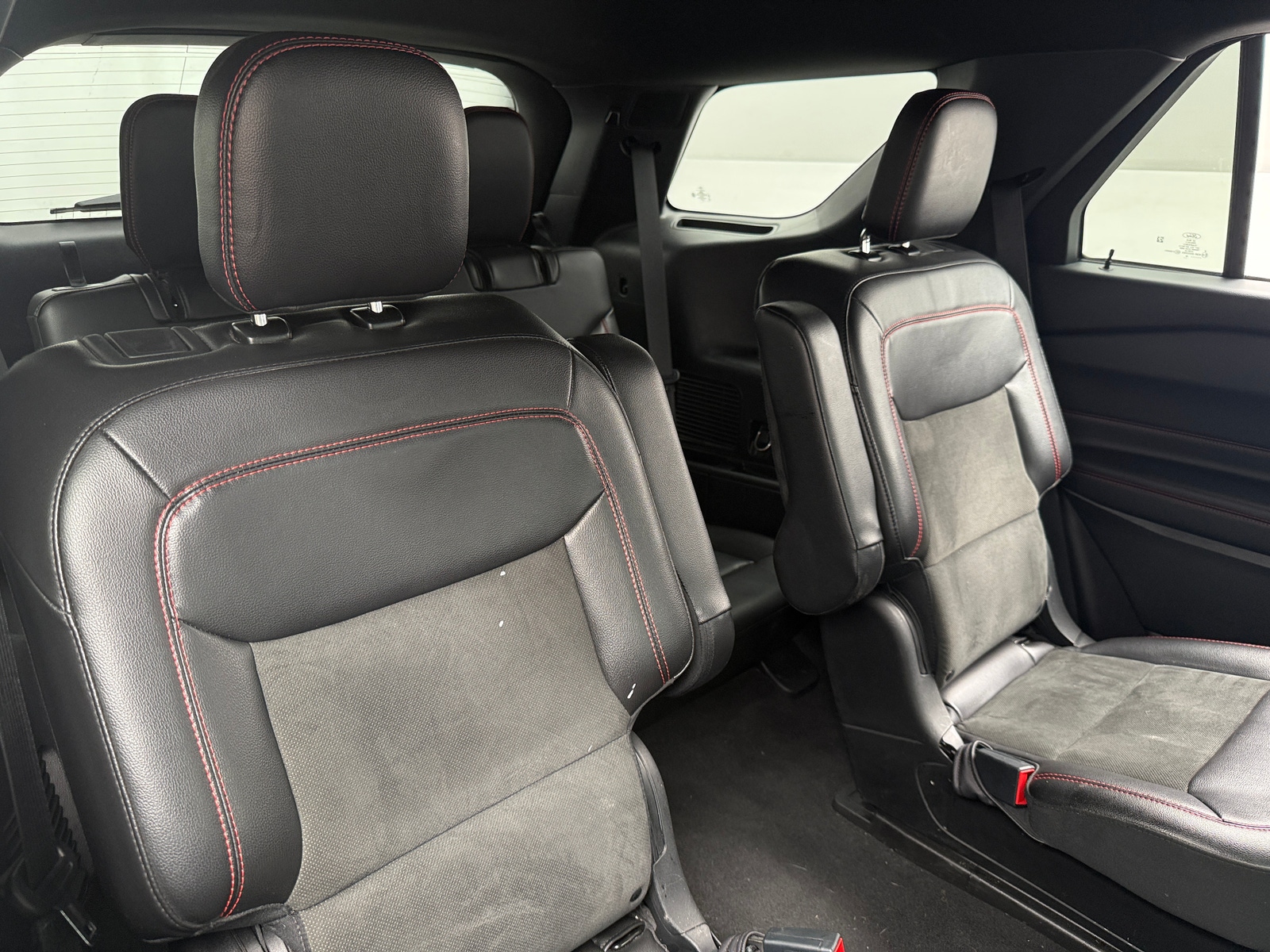 Thumbnail: 2022 Ford Explorer - 5