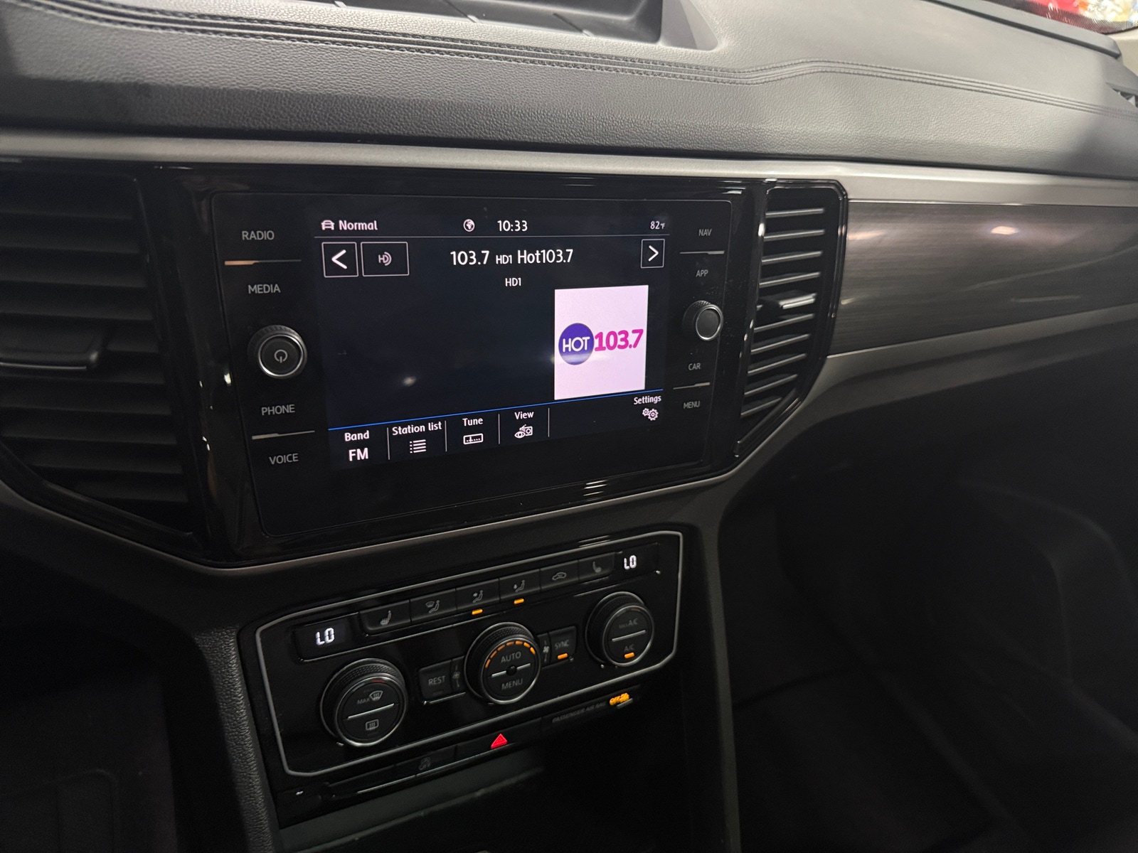 Thumbnail: 2021 Volkswagen Atlas - 3