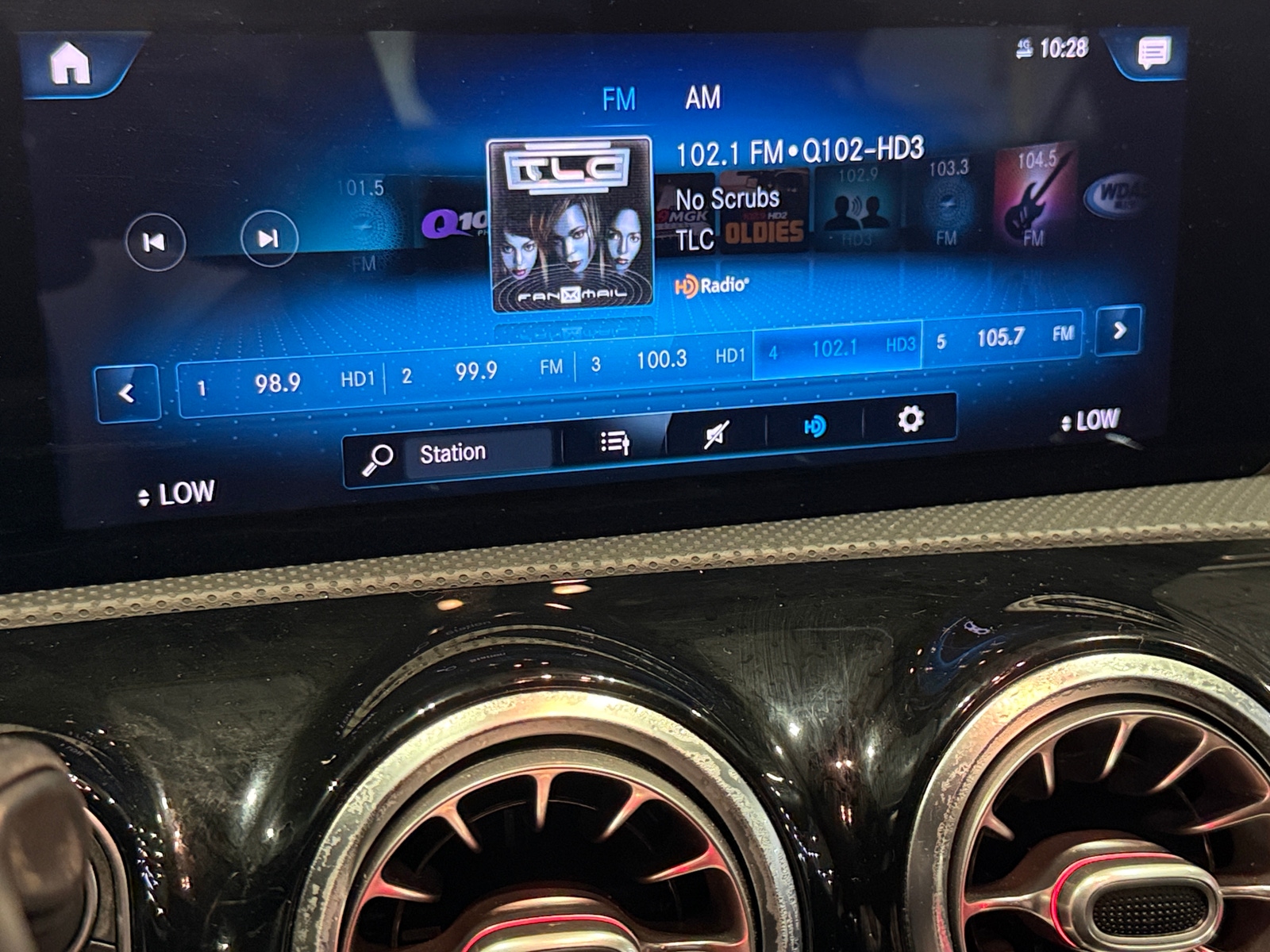 Thumbnail: 2021 Mercedes-Benz A-Class - 3