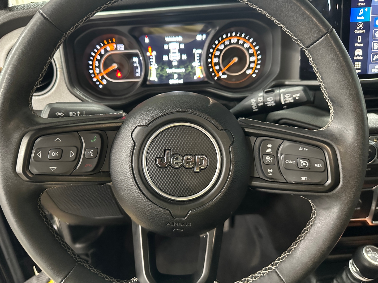 Thumbnail: 2025 Jeep Wrangler - 5