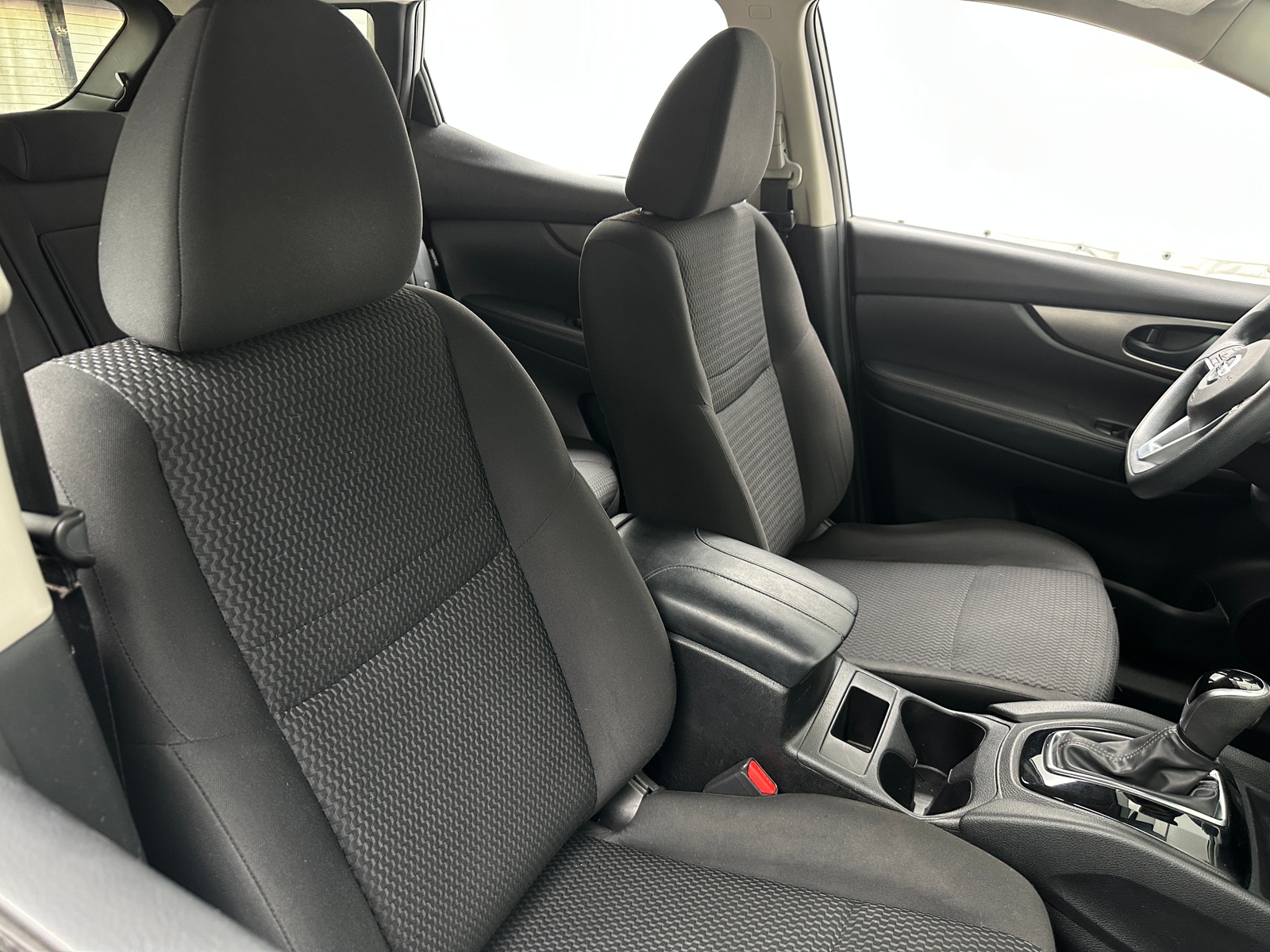 Thumbnail: 2020 Nissan Rogue Sport - 2