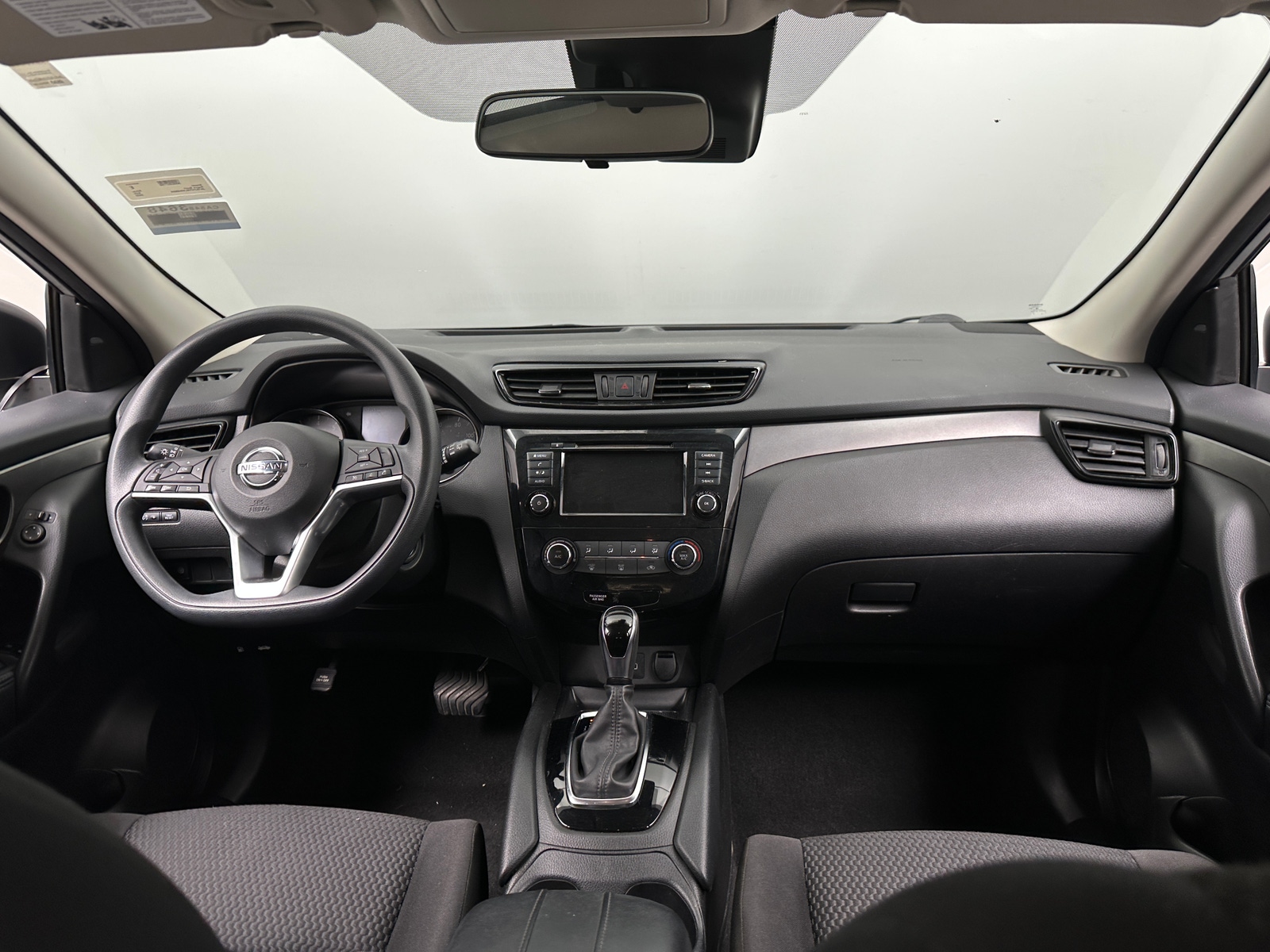 Thumbnail: 2020 Nissan Rogue Sport - 3