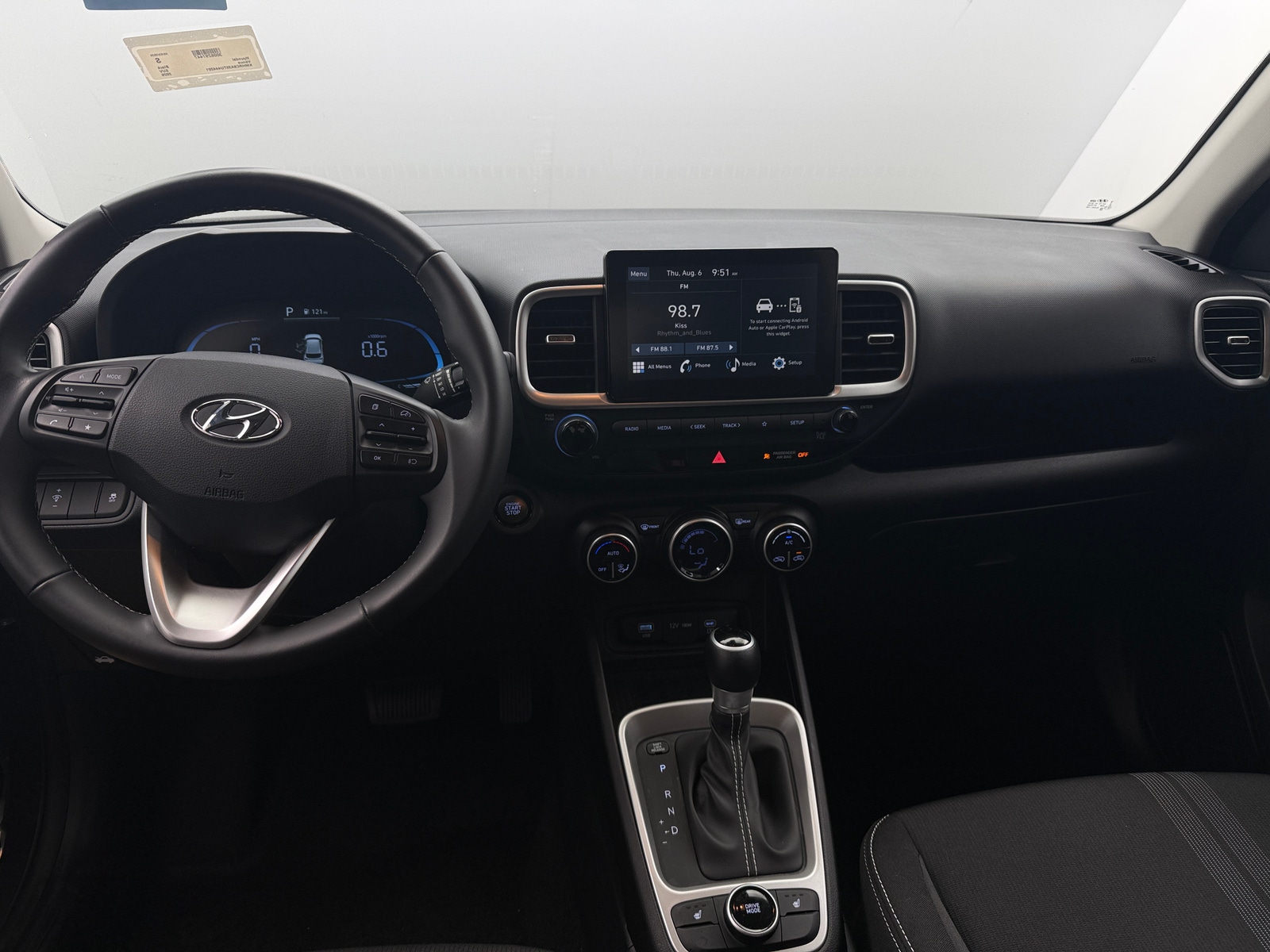 Thumbnail: 2026 Hyundai Venue - 3