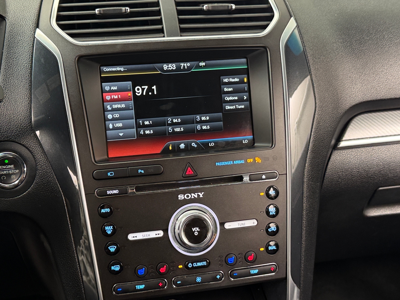 Thumbnail: 2016 Ford Explorer - 3