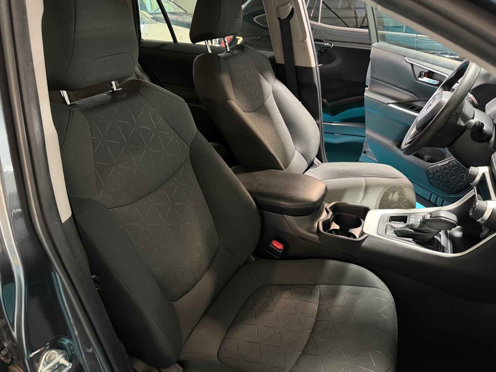 Thumbnail: 2020 Toyota RAV4 - 2