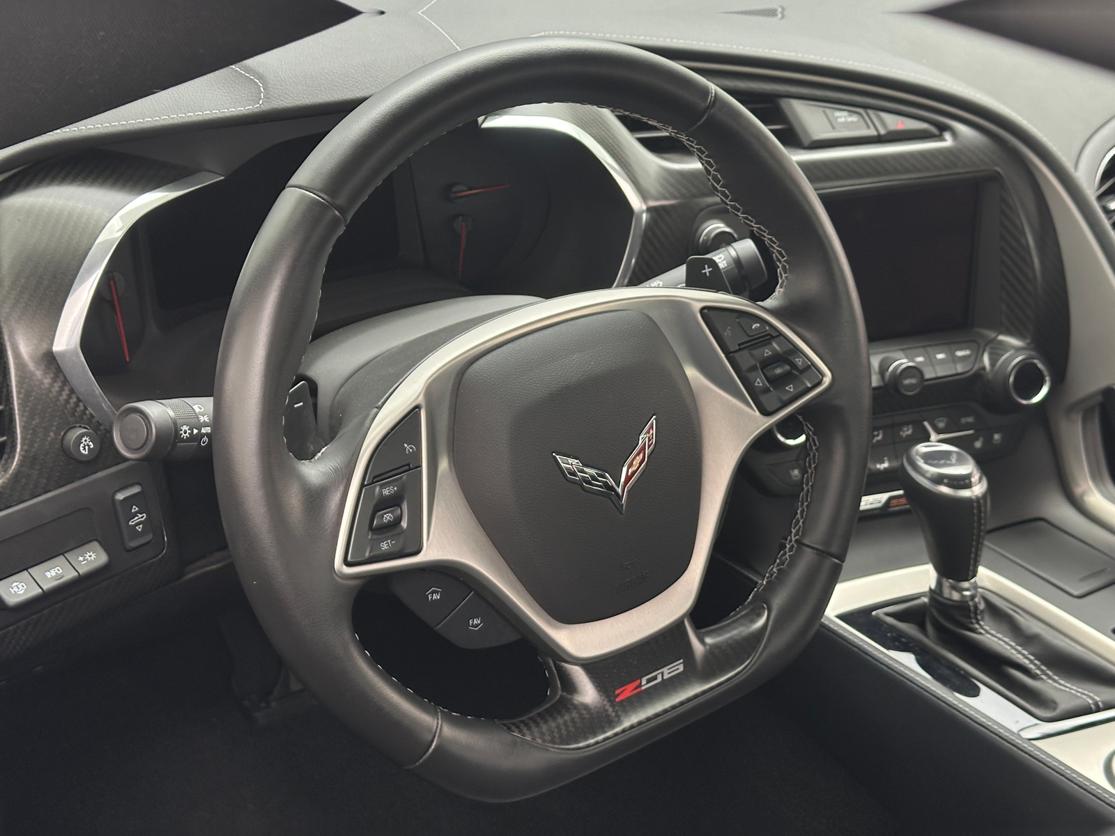 Thumbnail: 2015 Chevrolet Corvette - 4