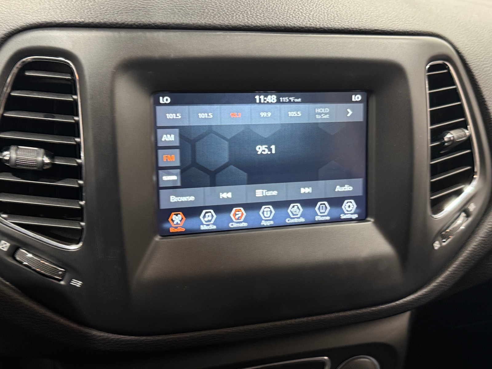 Thumbnail: 2020 Jeep Compass - 4