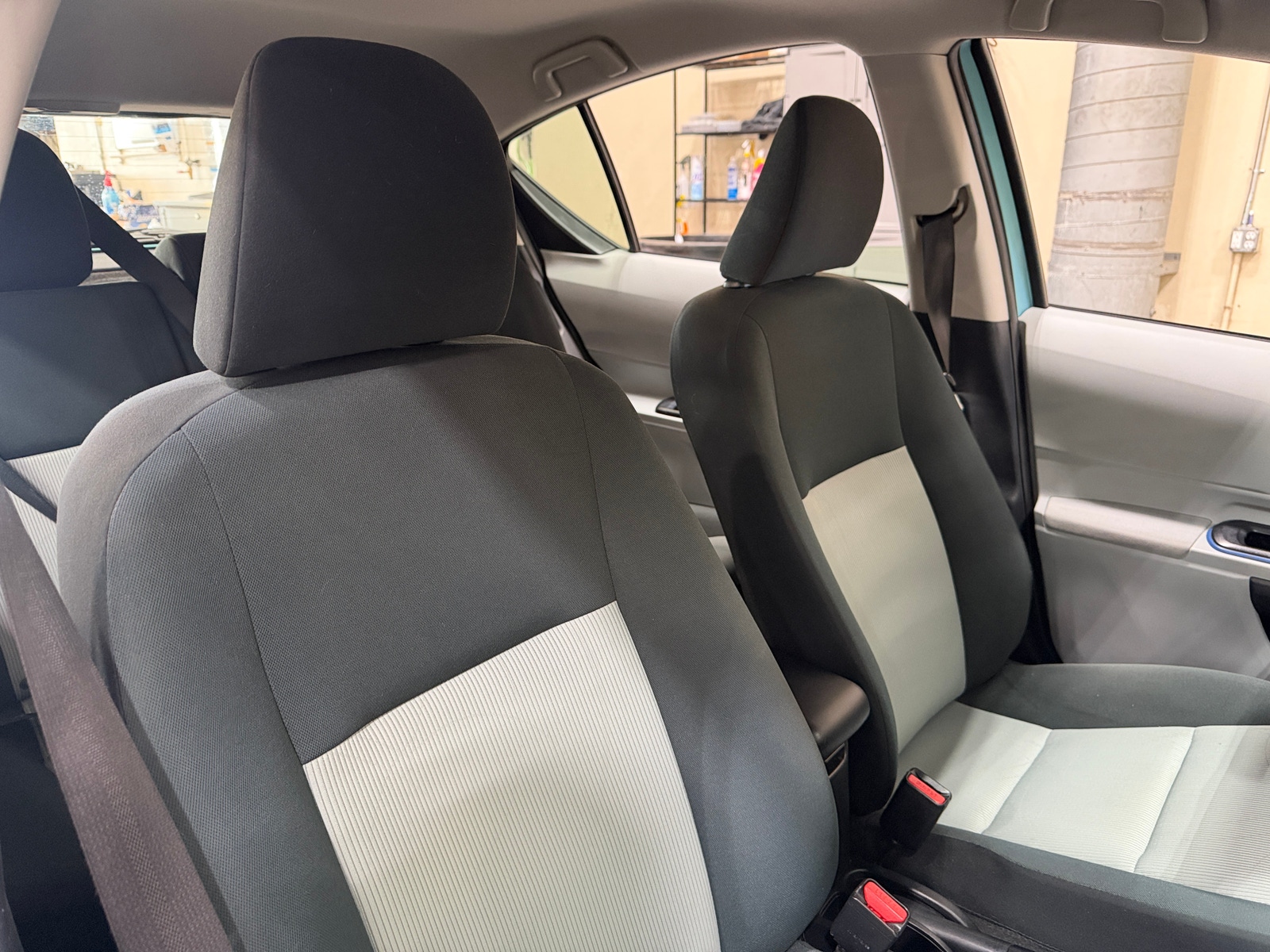 Thumbnail: 2012 Toyota Prius c - 2