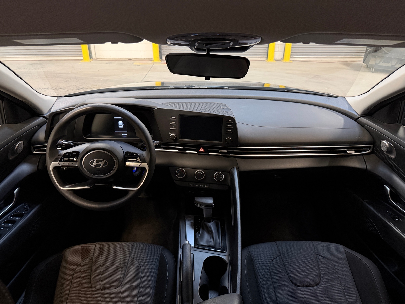 Thumbnail: 2025 Hyundai Elantra - 3