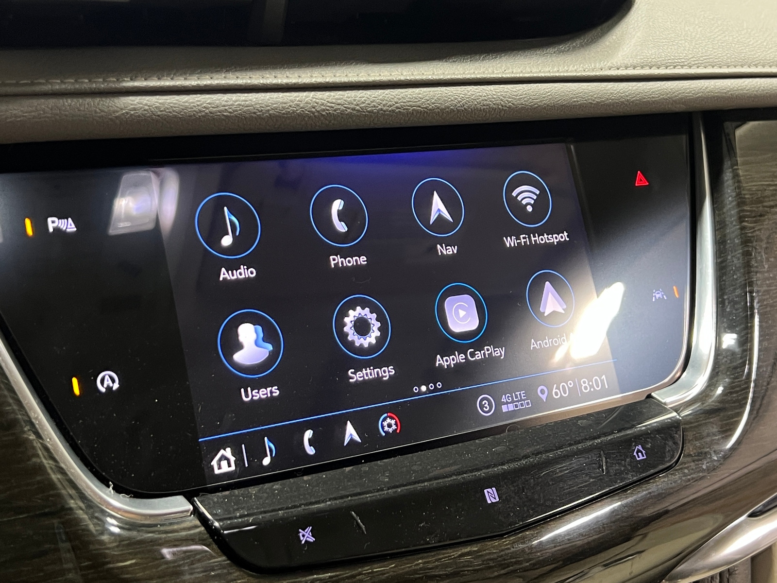 Thumbnail: 2020 Cadillac XT6 - 3