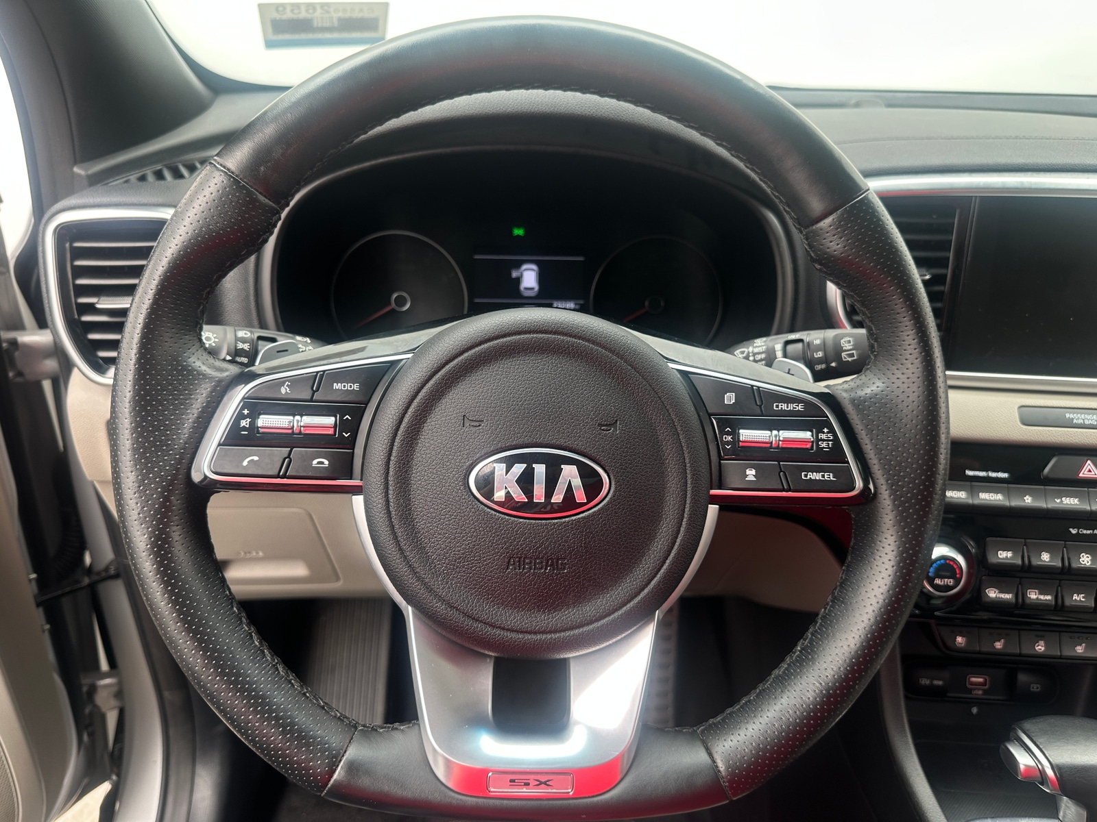 Thumbnail: 2022 Kia Sportage - 4