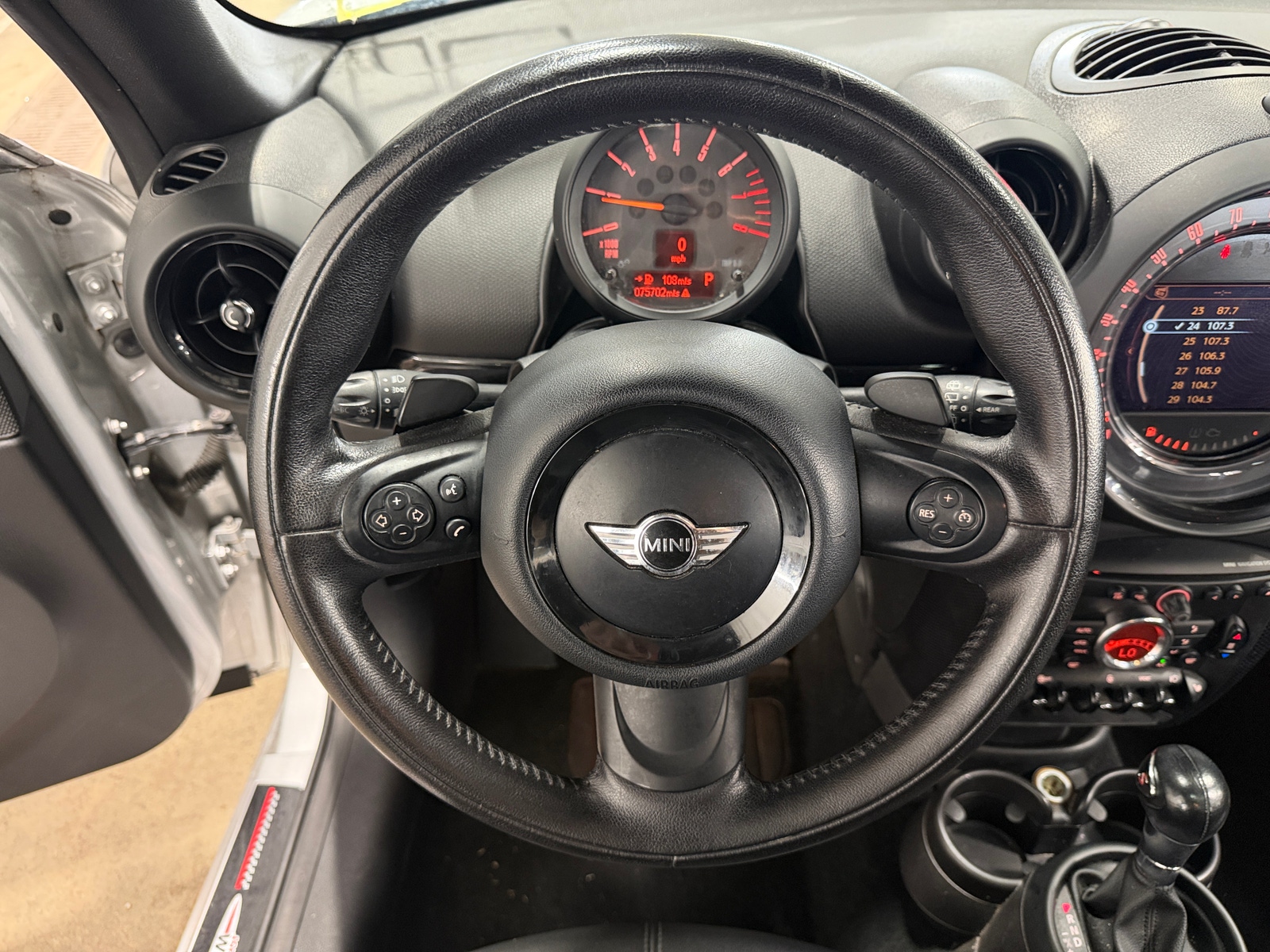 Thumbnail: 2015 MINI Cooper Countryman - 4