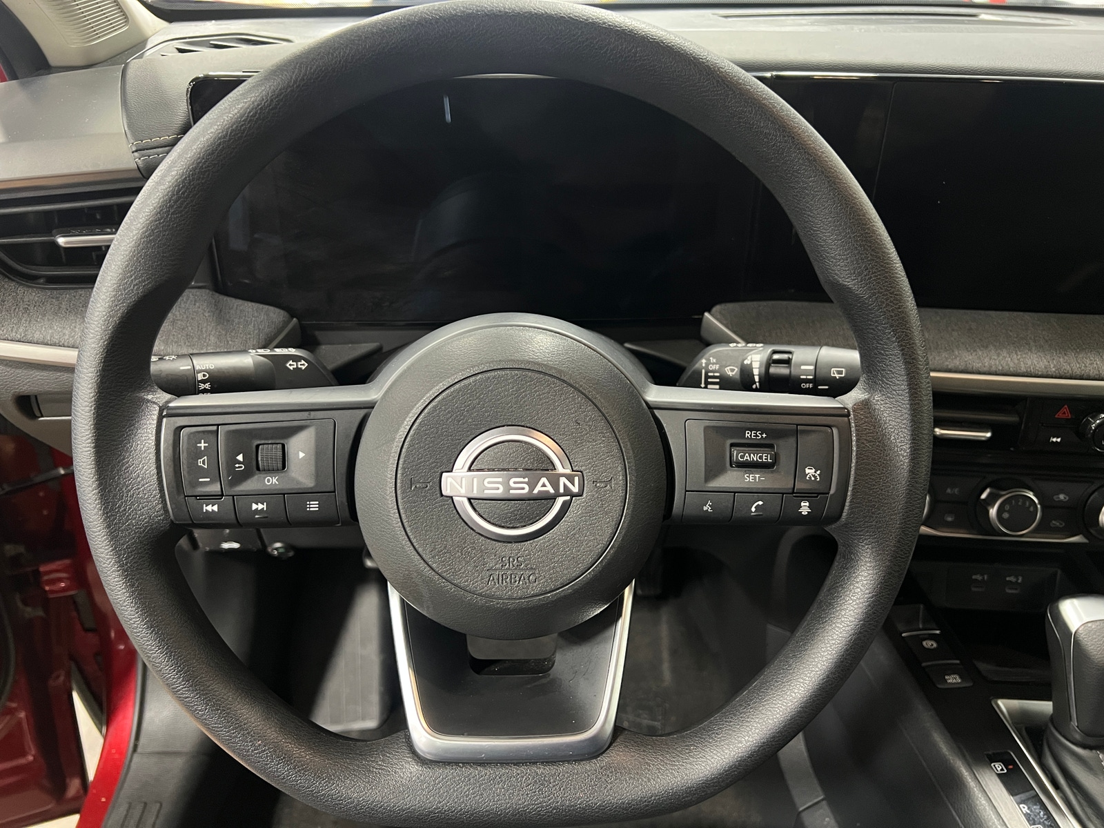 Thumbnail: 2025 Nissan Kicks - 5