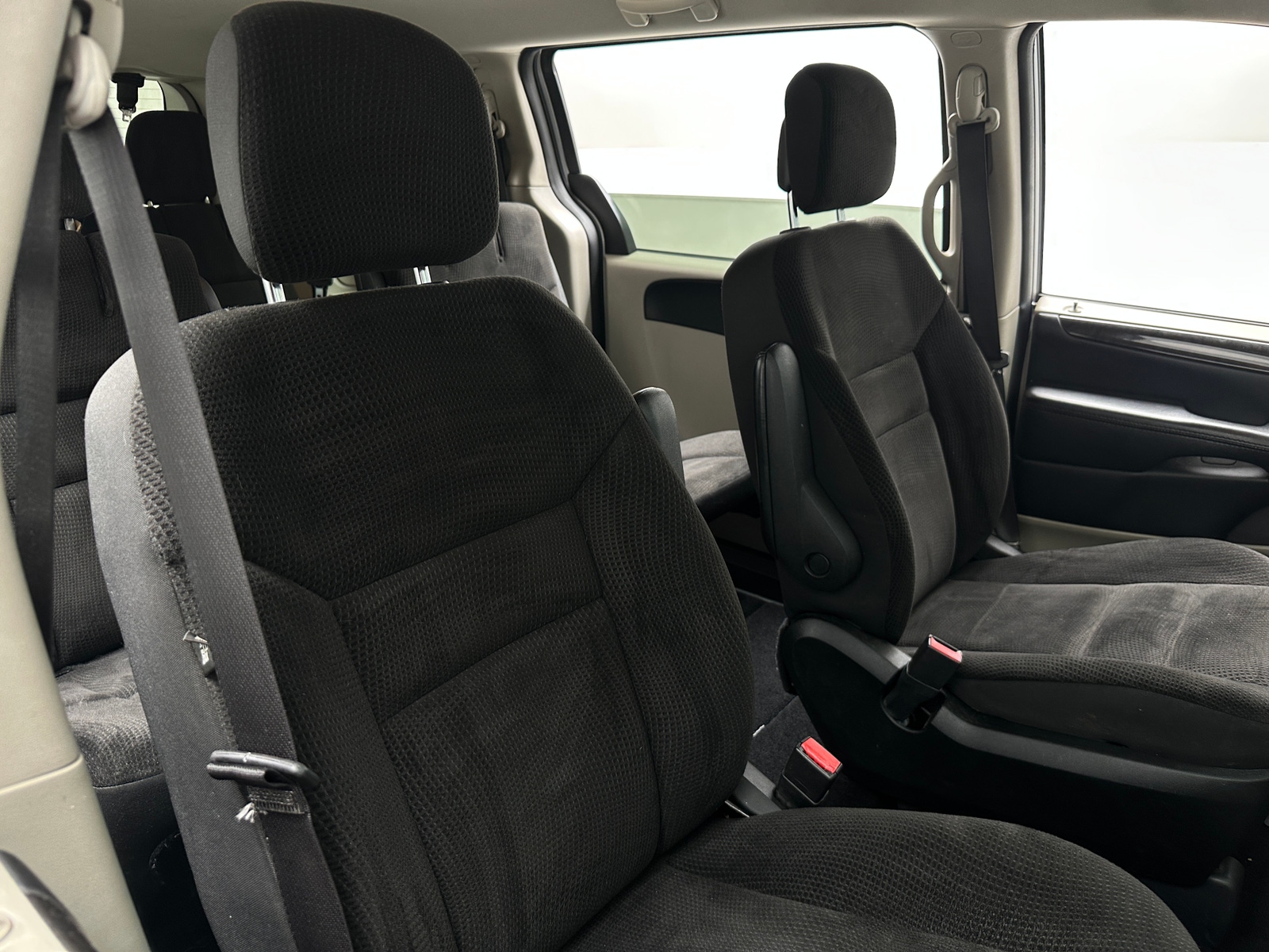 Thumbnail: 2018 Dodge Grand Caravan - 2