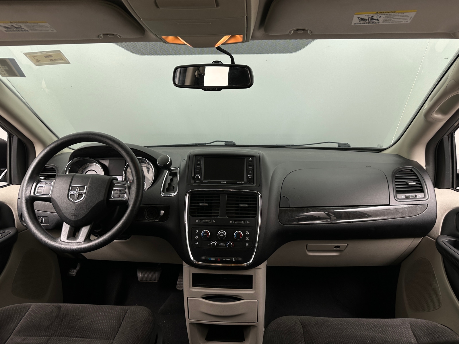 Thumbnail: 2018 Dodge Grand Caravan - 3
