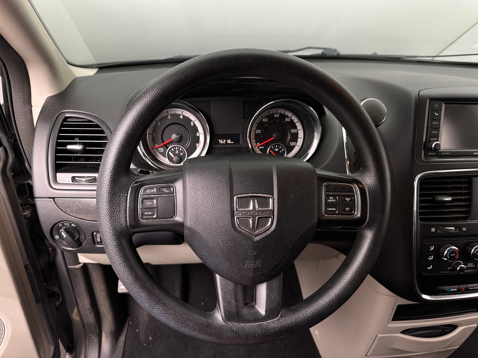 Thumbnail: 2018 Dodge Grand Caravan - 5