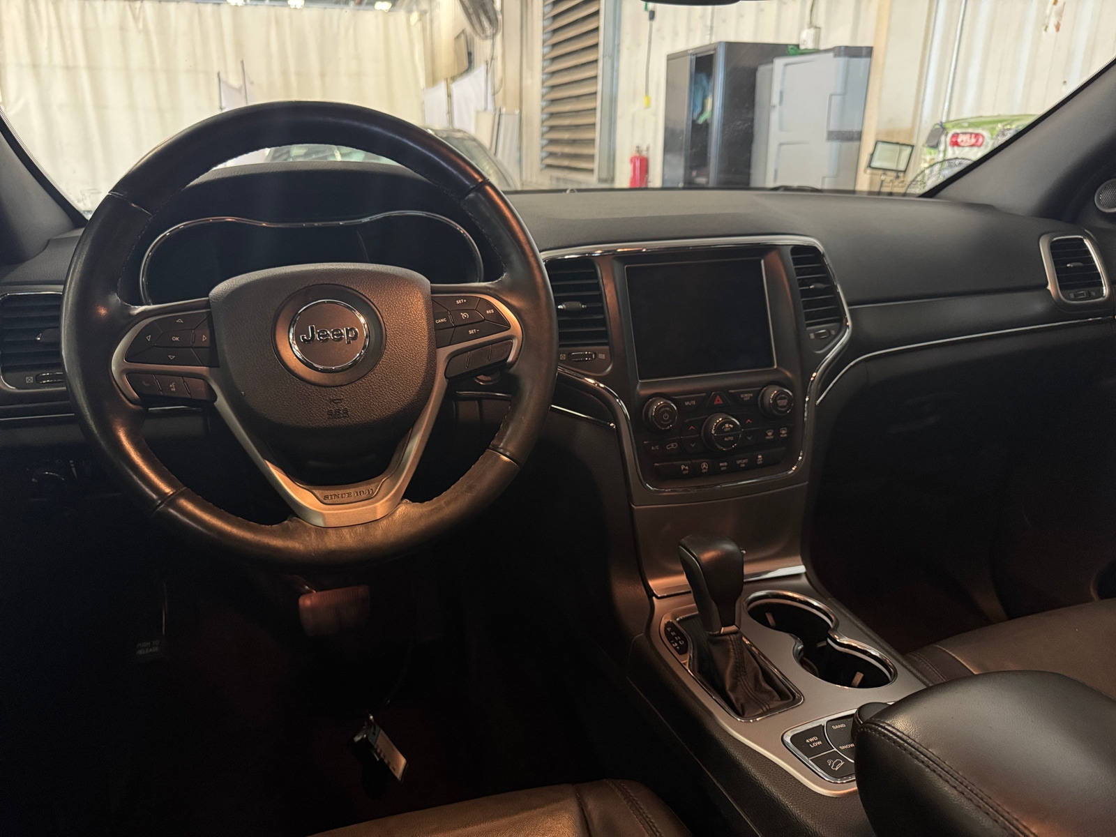 Thumbnail: 2018 Jeep Grand Cherokee - 2