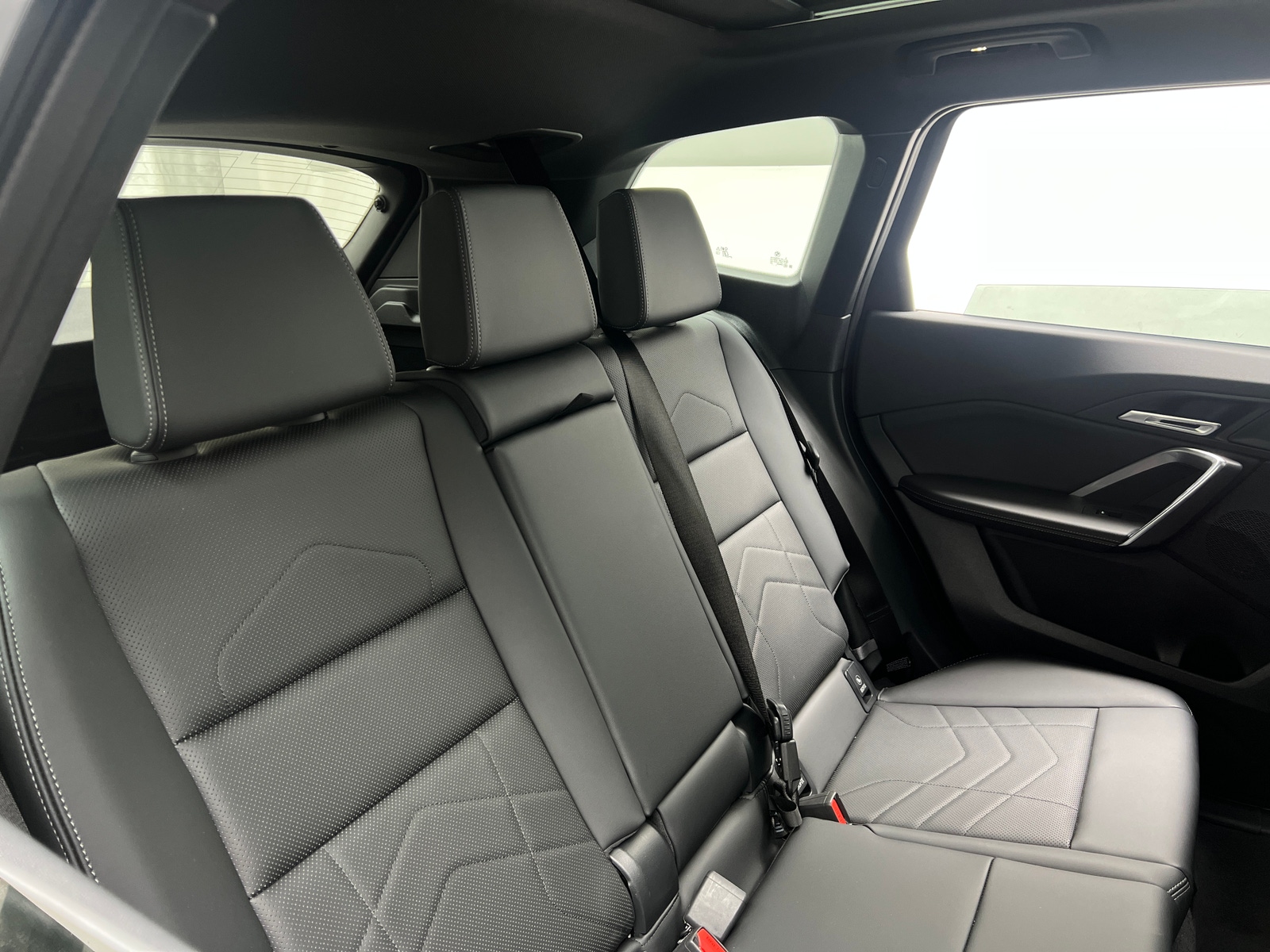 Thumbnail: 2026 BMW X1 - 5