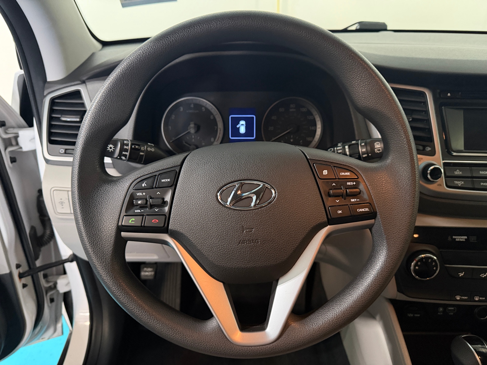 Thumbnail: 2017 Hyundai Tucson - 5