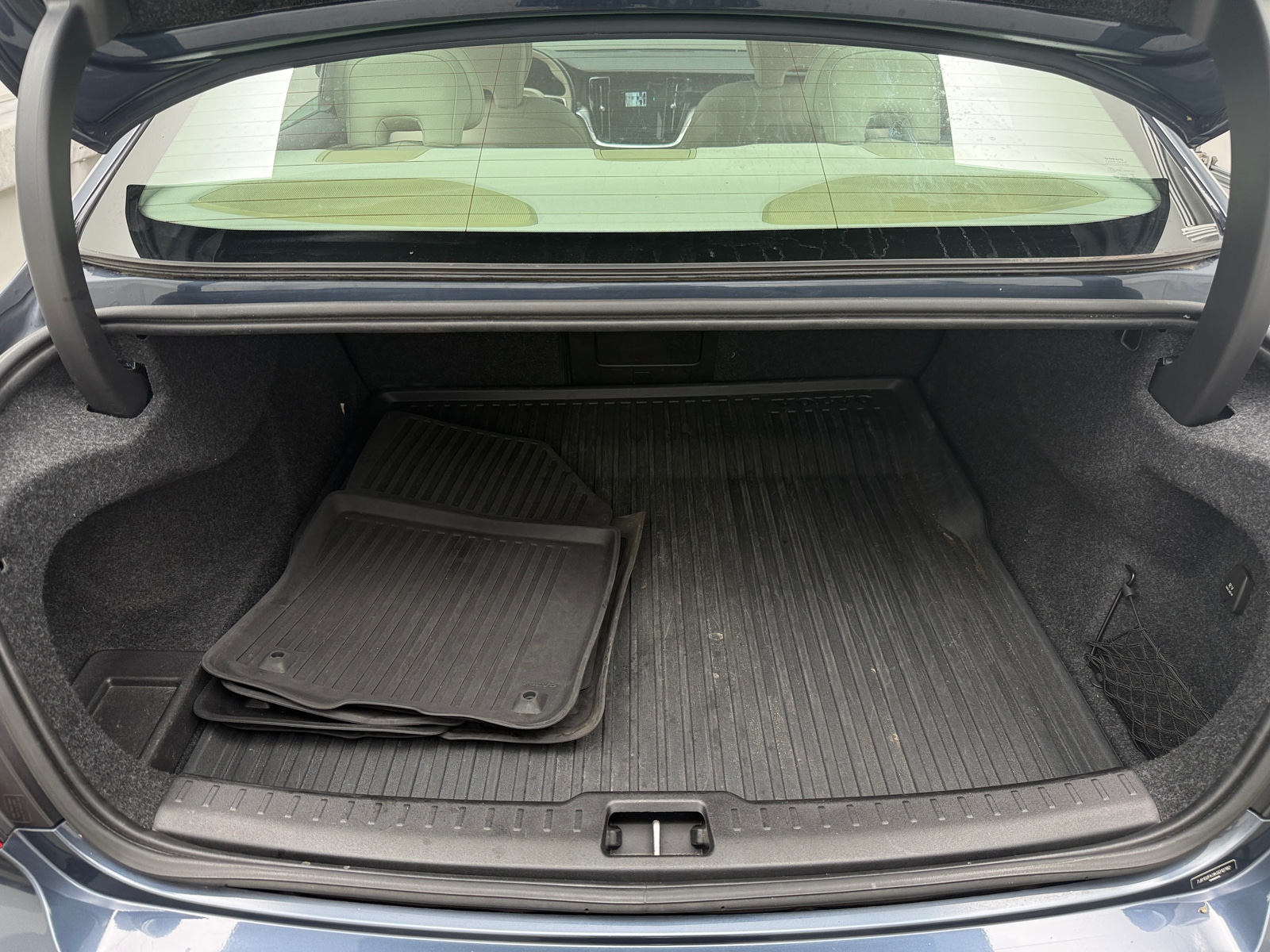 Thumbnail: 2019 Volvo S60 - 6