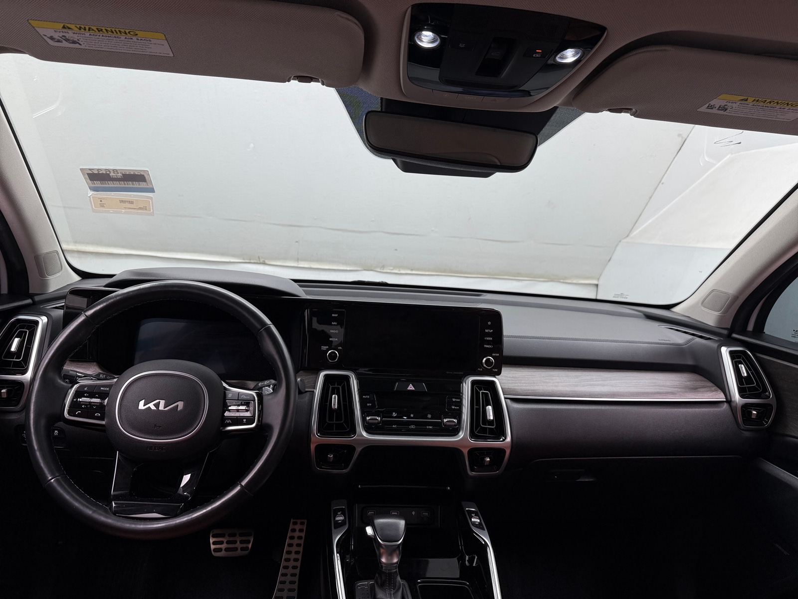 Thumbnail: 2022 Kia Sorento - 2