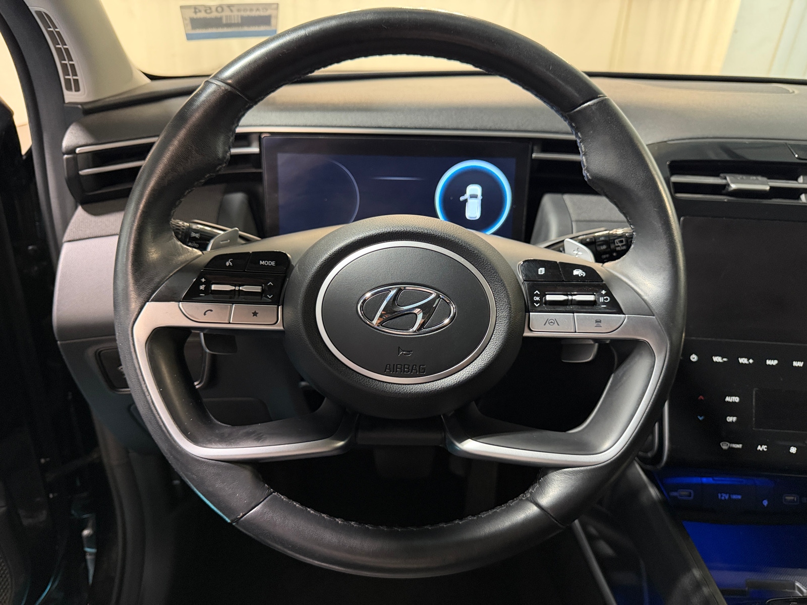 Thumbnail: 2022 Hyundai Tucson - 4
