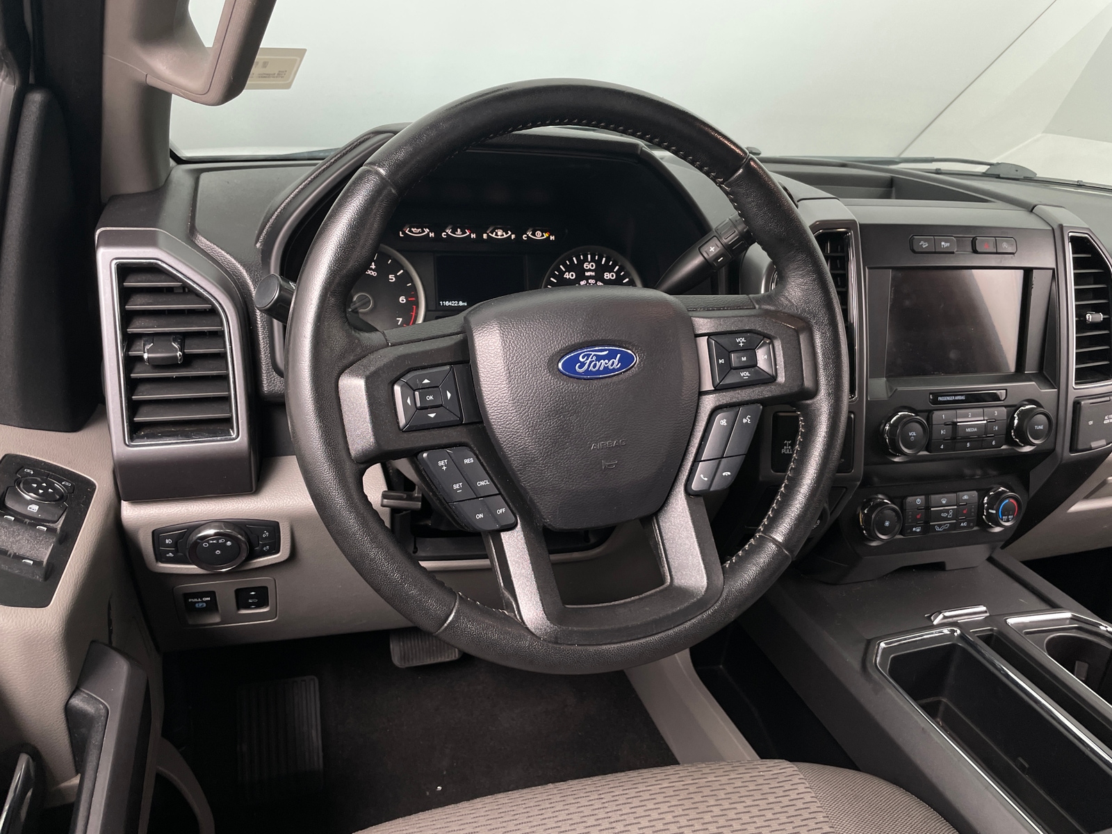 Thumbnail: 2019 Ford Econoline - 5