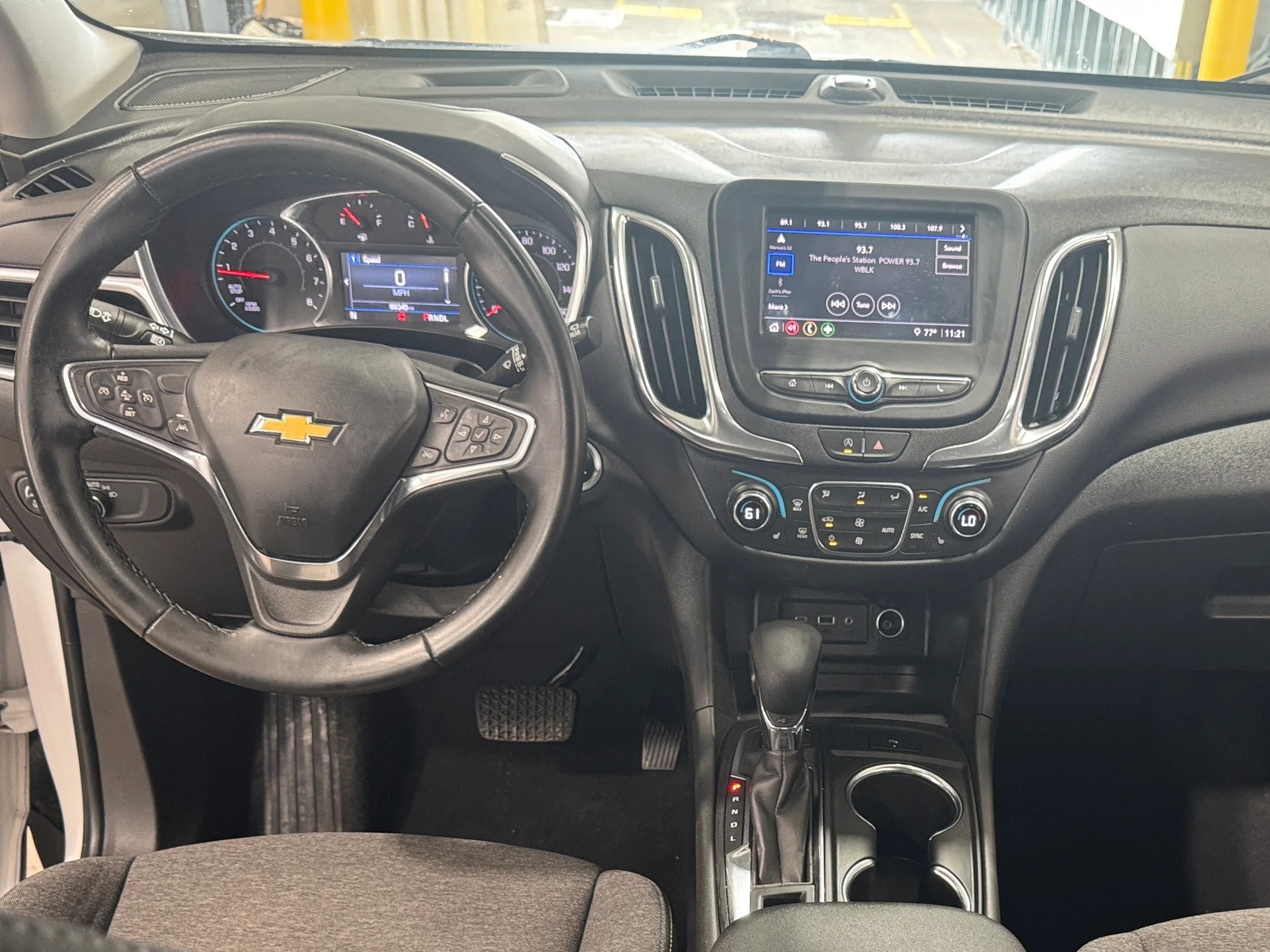 Thumbnail: 2023 Chevrolet Equinox - 3