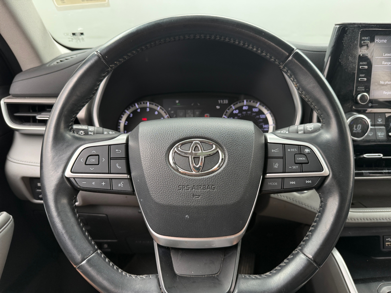 Thumbnail: 2022 Toyota Highlander - 4